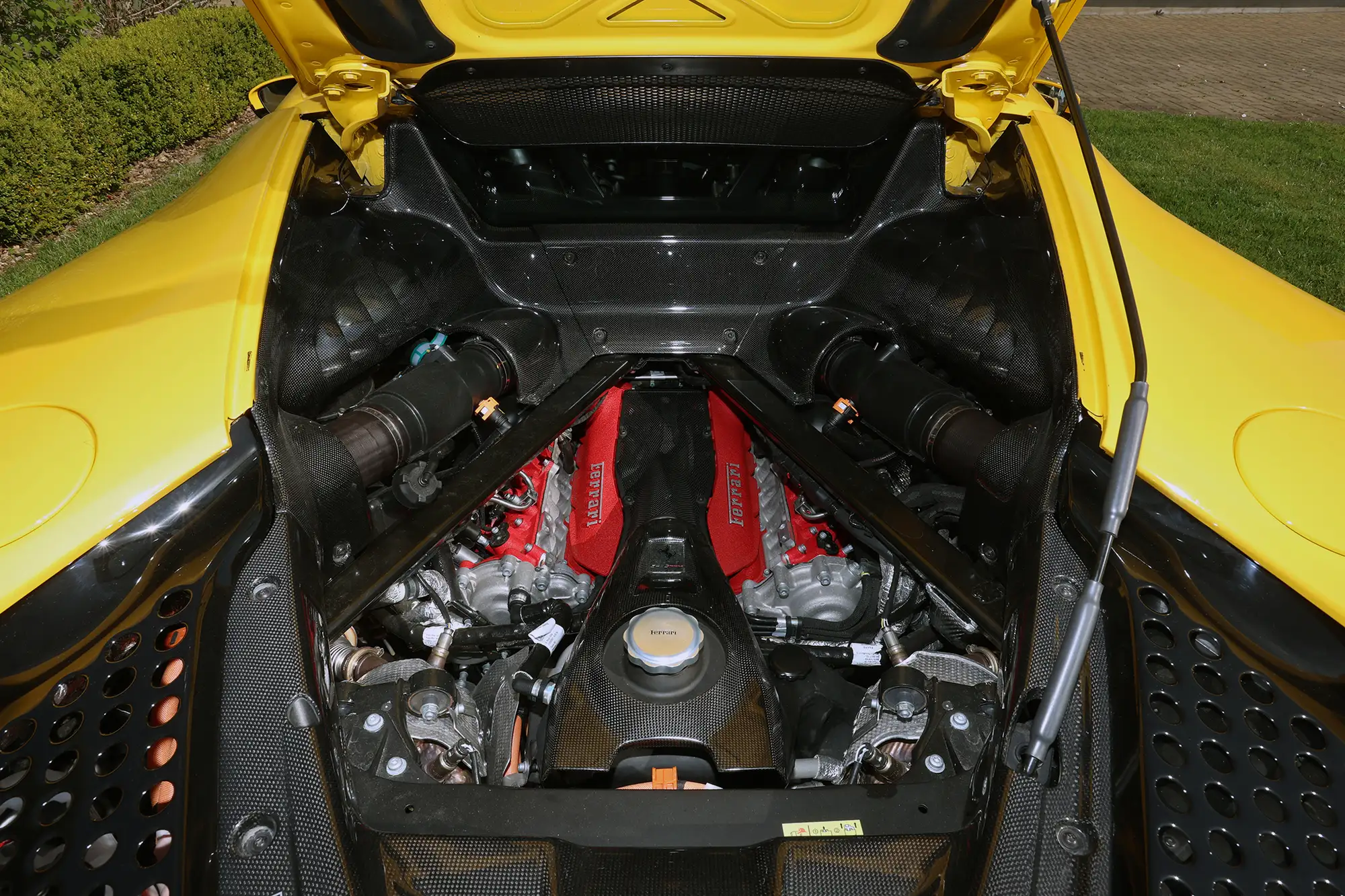 2021 Ferrari SF90 Stradale-Sold