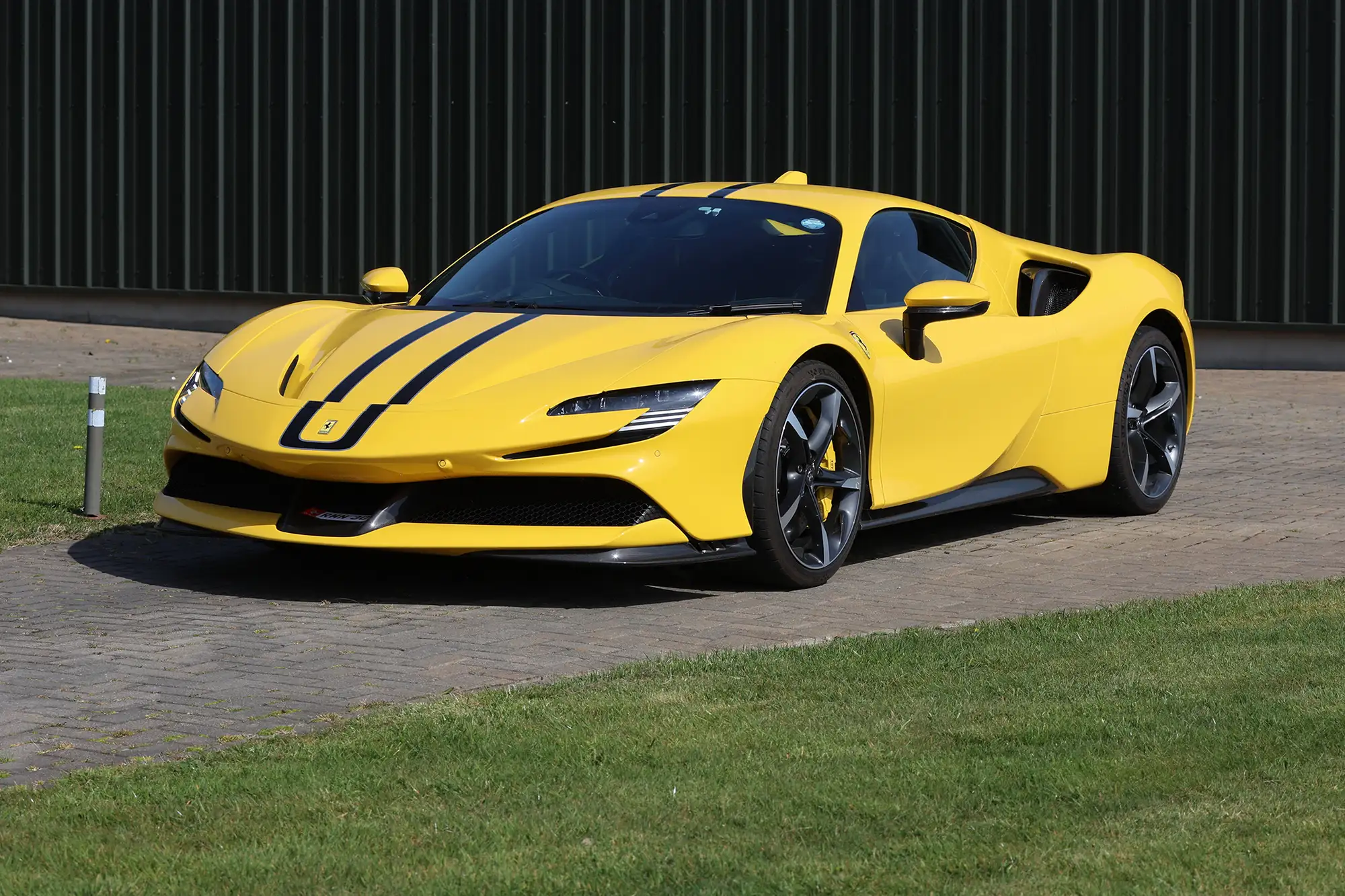 2021 Ferrari SF90 Stradale-Sold