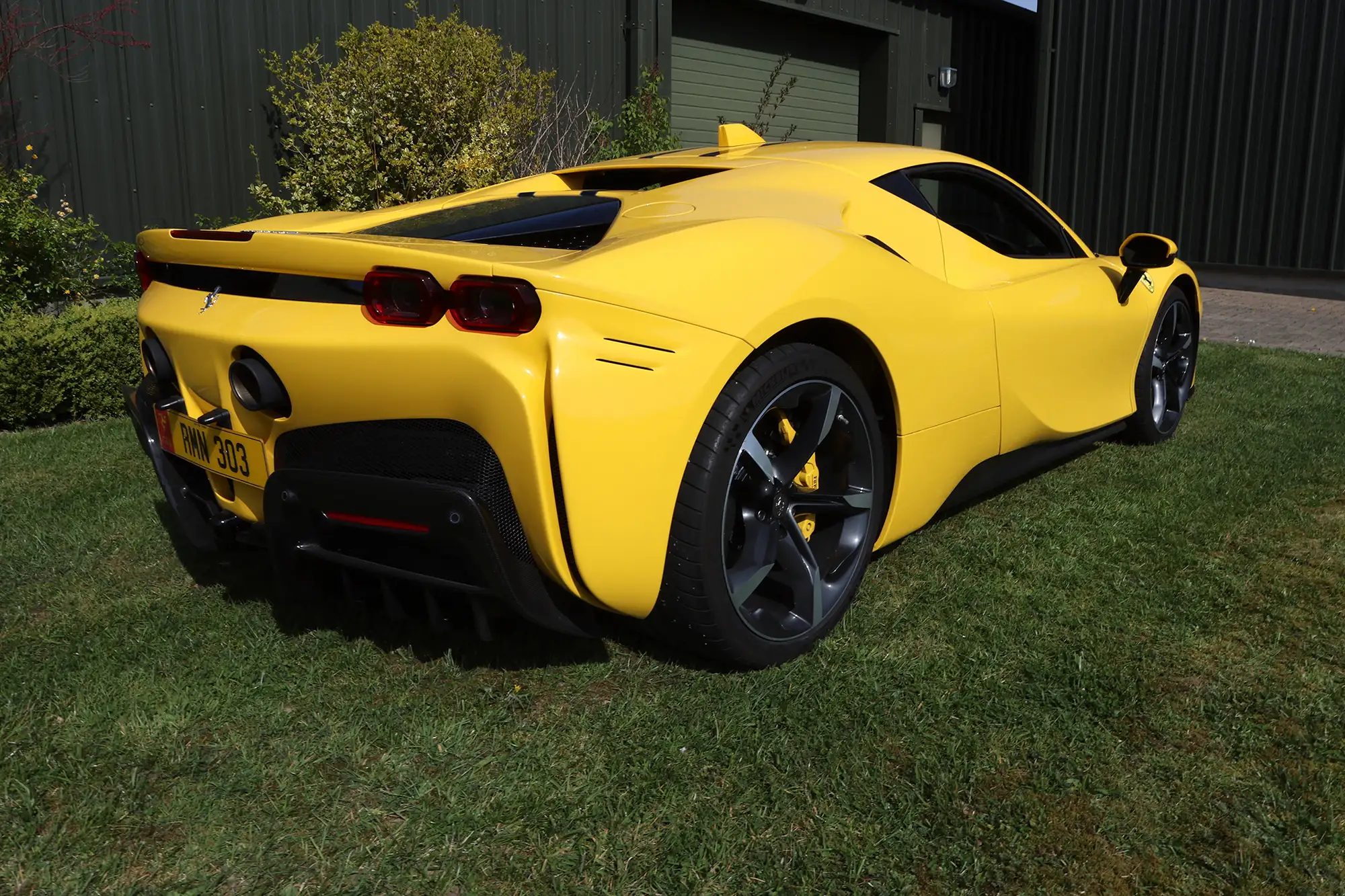 2021 Ferrari SF90 Stradale-Sold