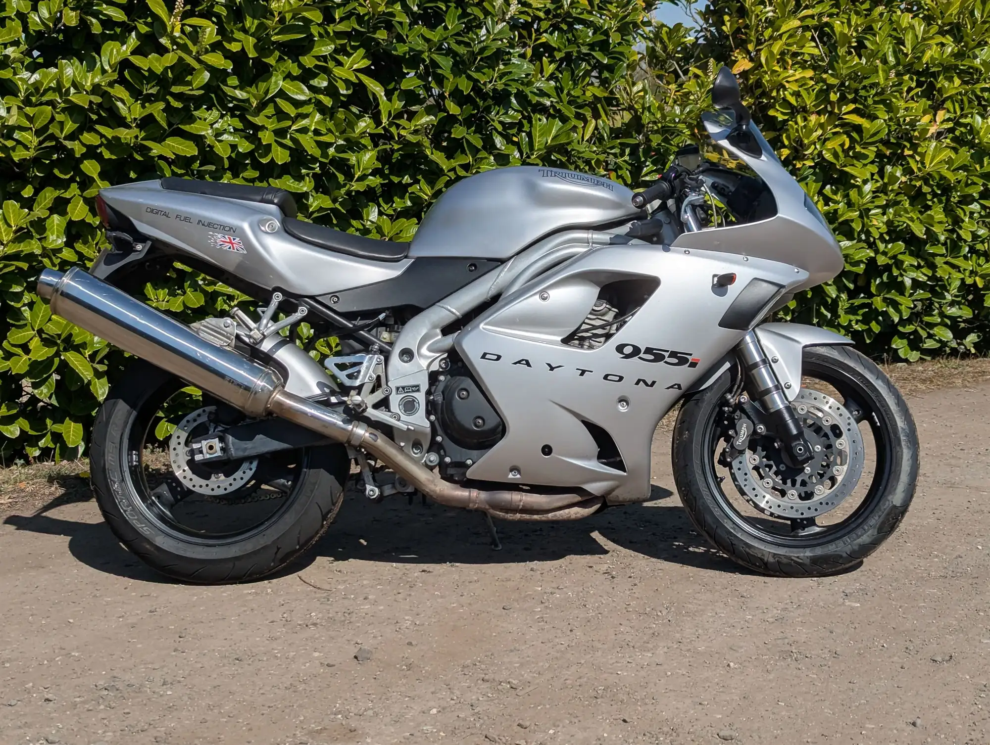 Iconic Auctioneers | 2001 Triumph Daytona 955i 955cc-Sold