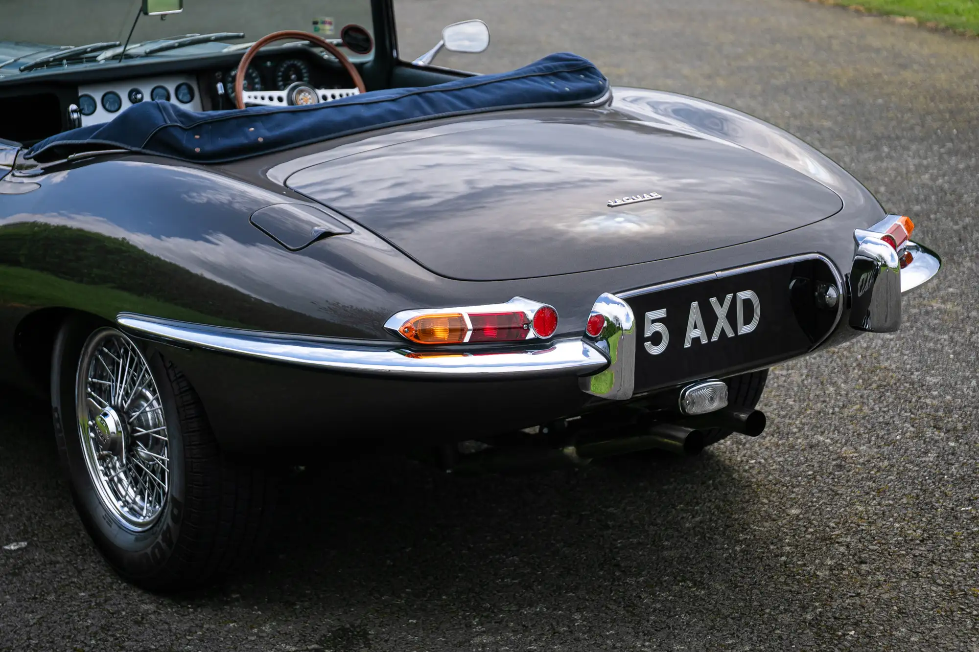 1962 Jaguar E-Type Series I Roadster 4.2-Litre Eagle-Sold