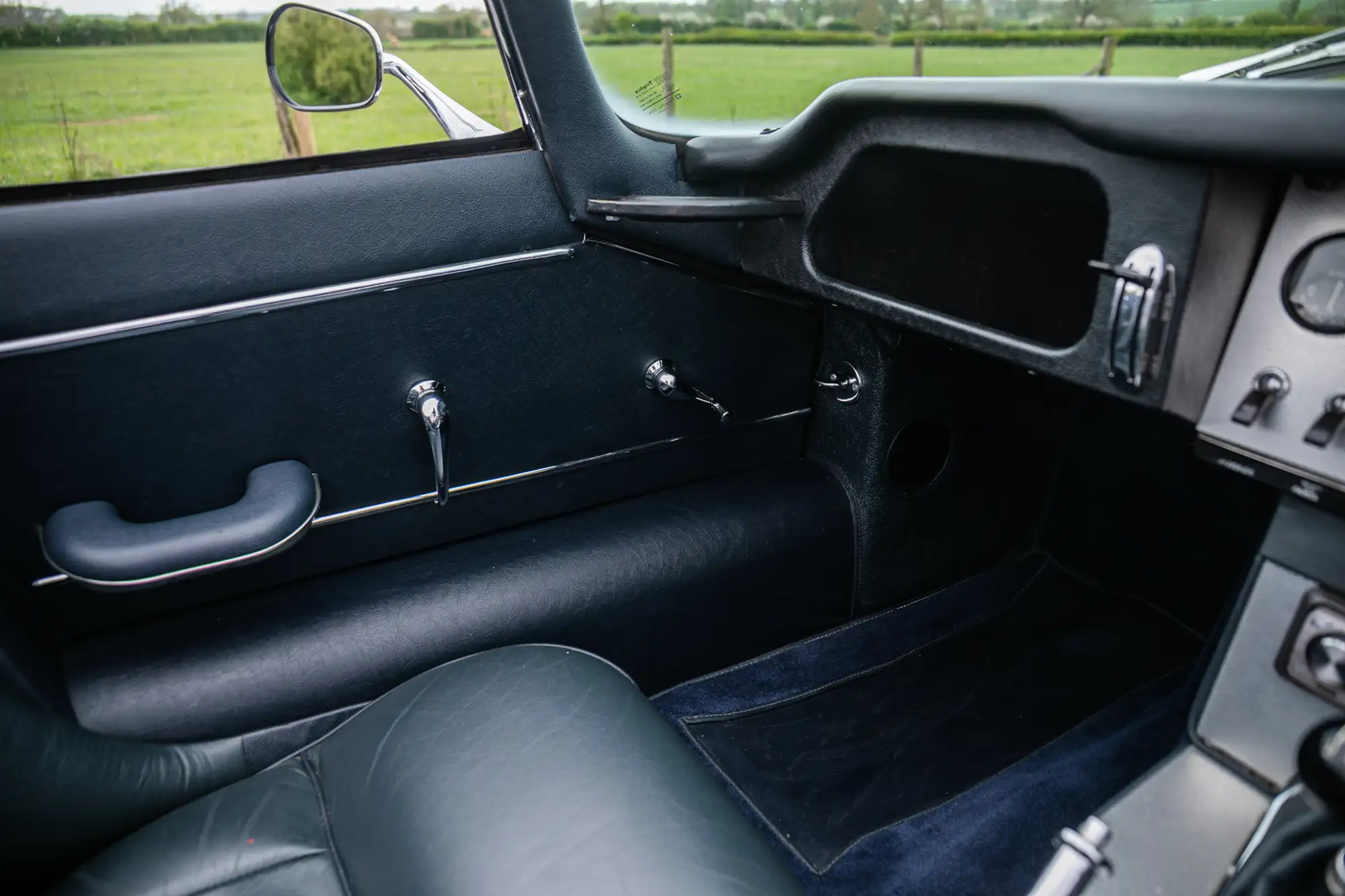 1962 Jaguar E-Type Series I Roadster 4.2-Litre Eagle-Sold