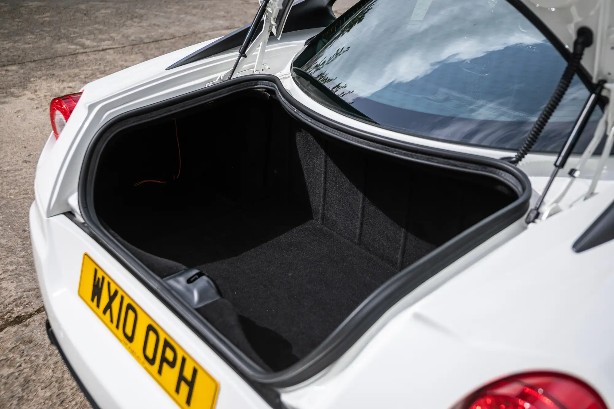 2010 Ferrari 599 GTB Fiorano HGTE-Sold