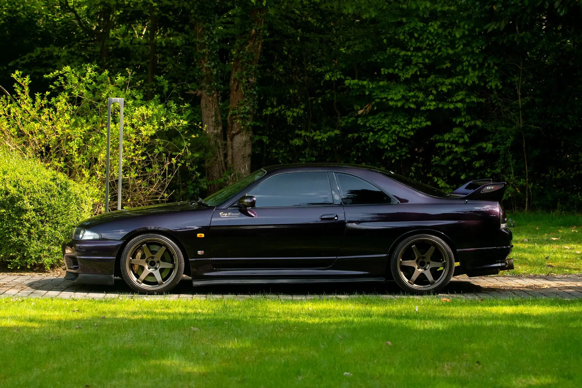 1995 'TOP SECRET' Nissan Skyline GTR V-Spec-Sold