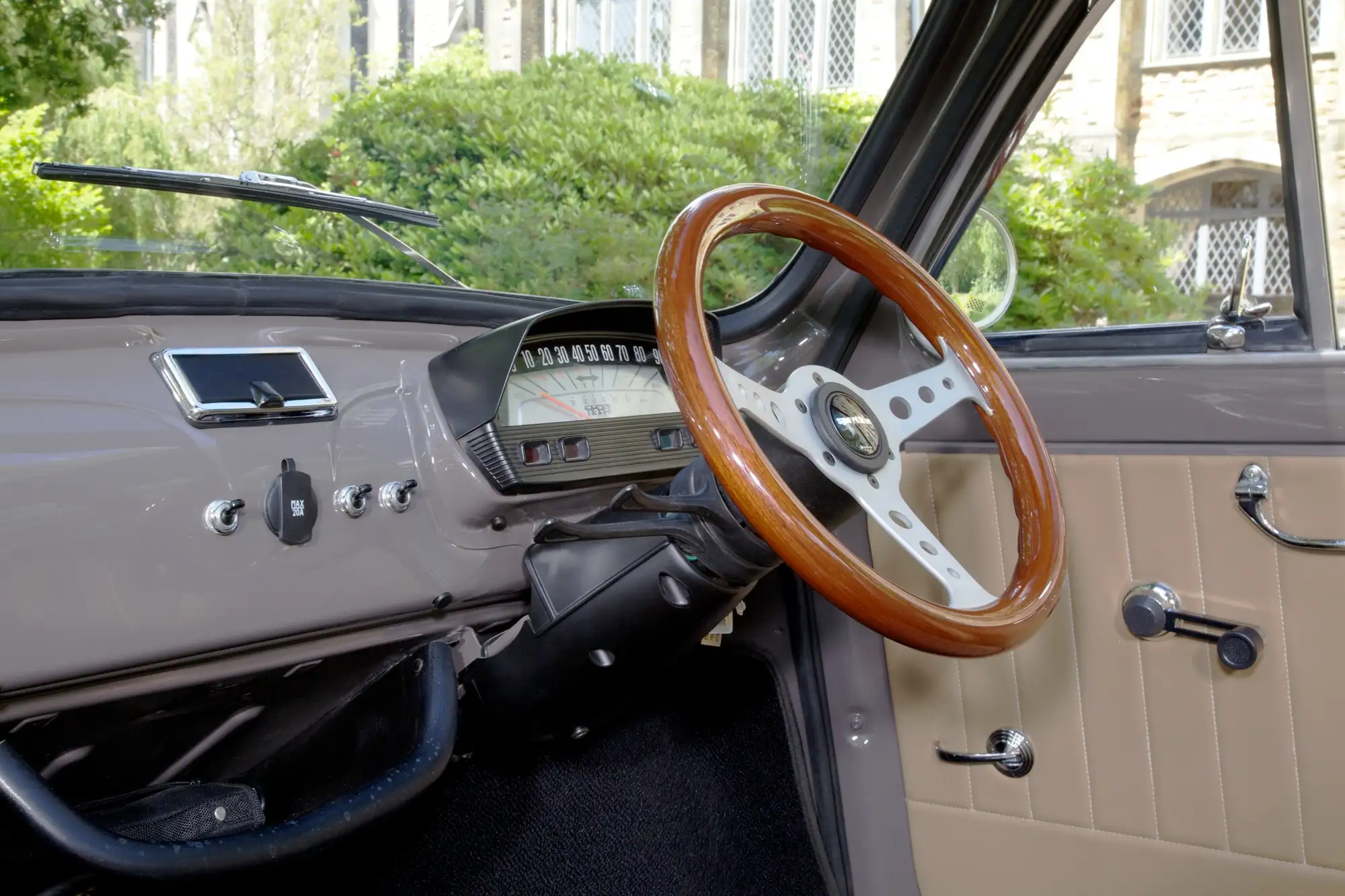 1972 Fiat 500L Lusso Resto Mod-For Sale