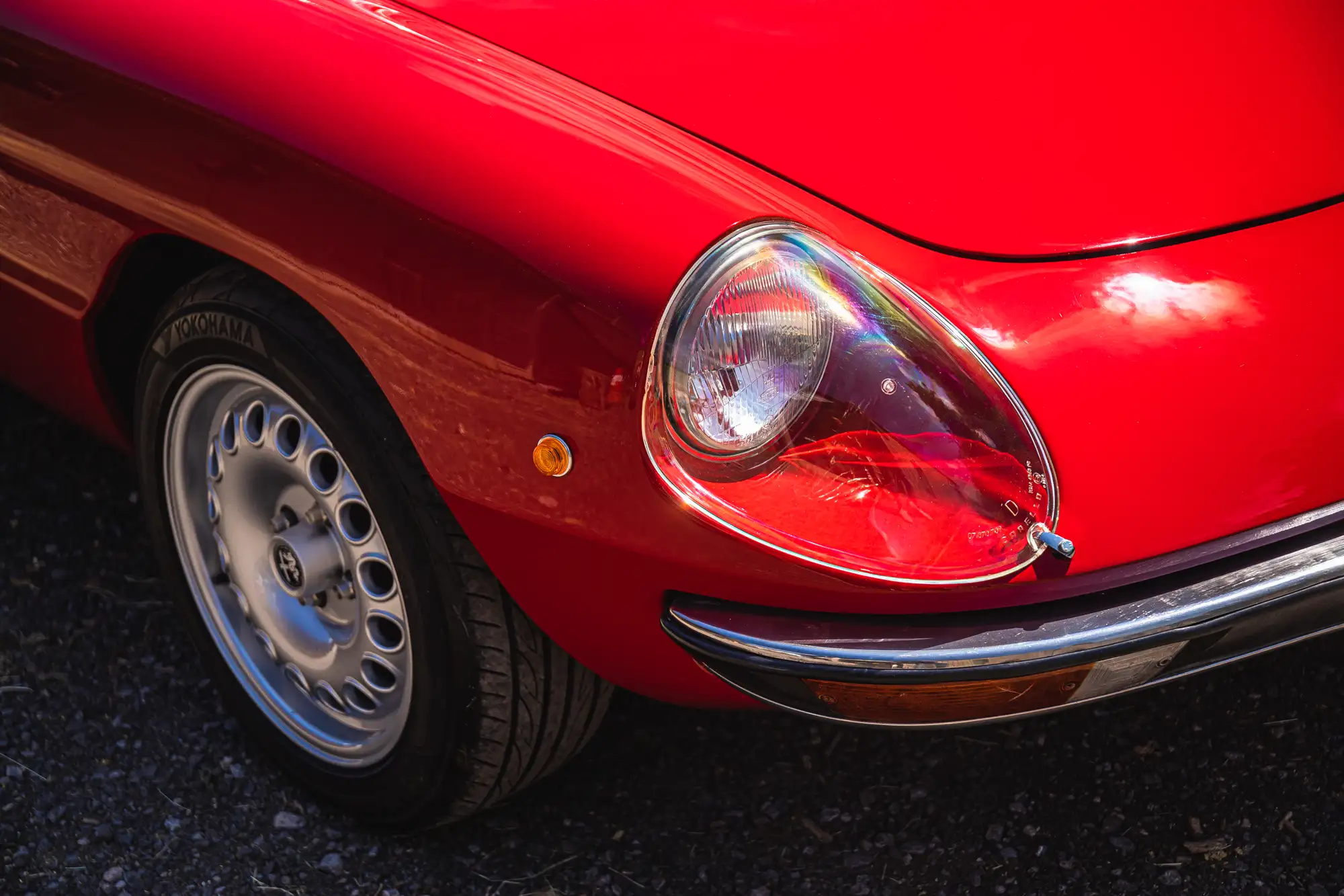 1975 Alfa Romeo 2000 Spider Veloce-Sold