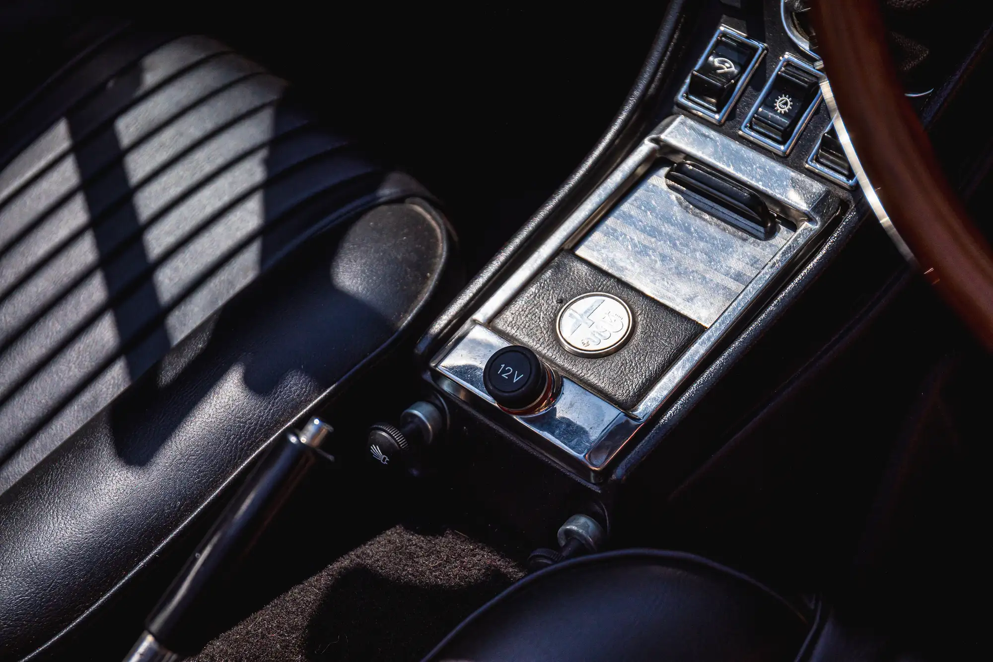1975 Alfa Romeo 2000 Spider Veloce-Sold