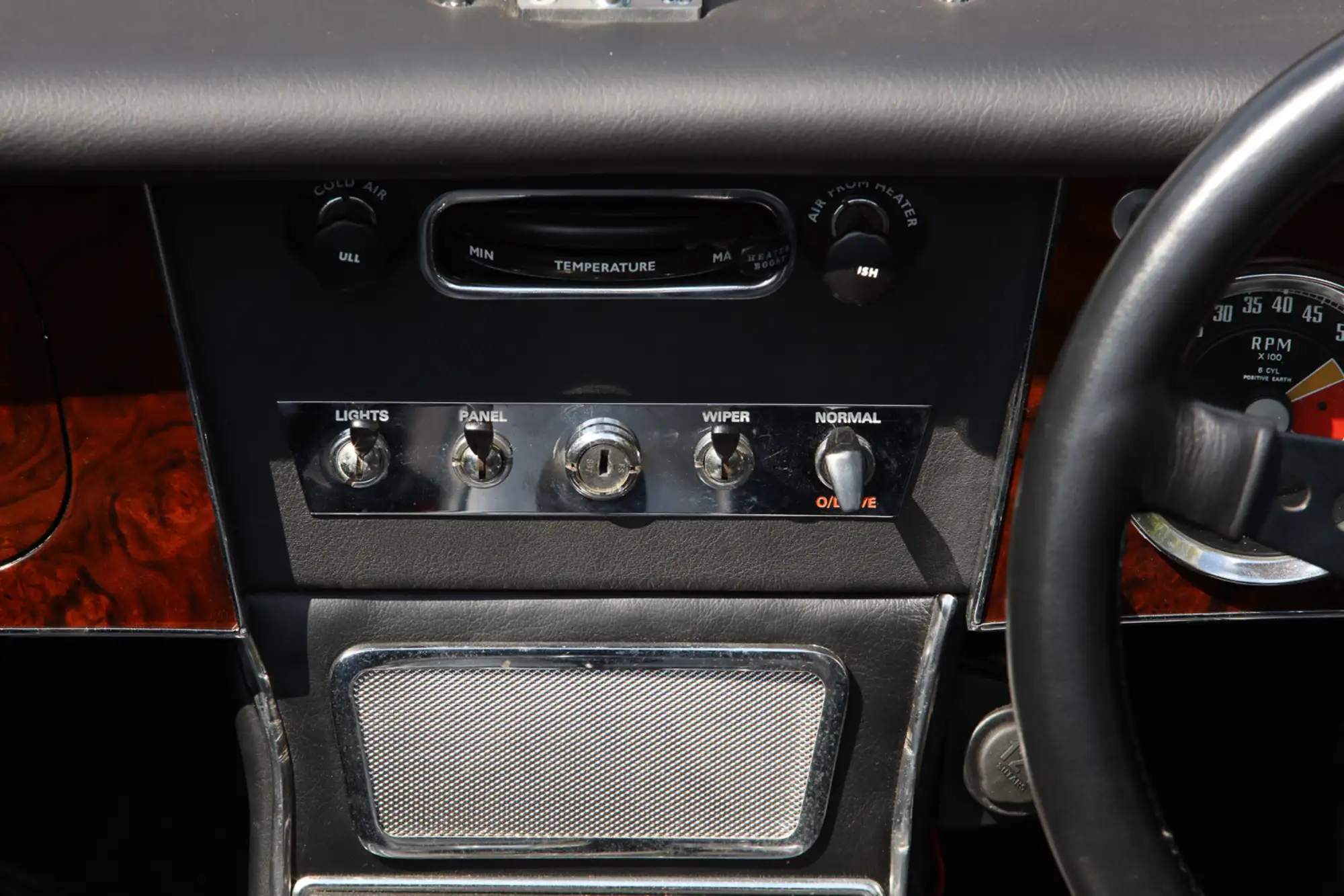 1964 Austin-Healey 3000 (BJ8)-For Sale