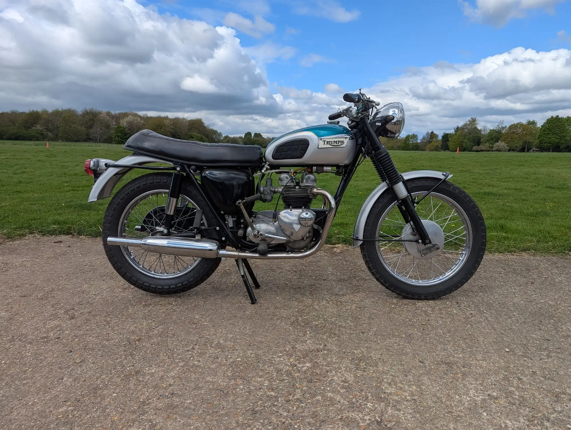 Iconic Auctioneers | 1968 Triumph T100 Tiger 500cc-Sold