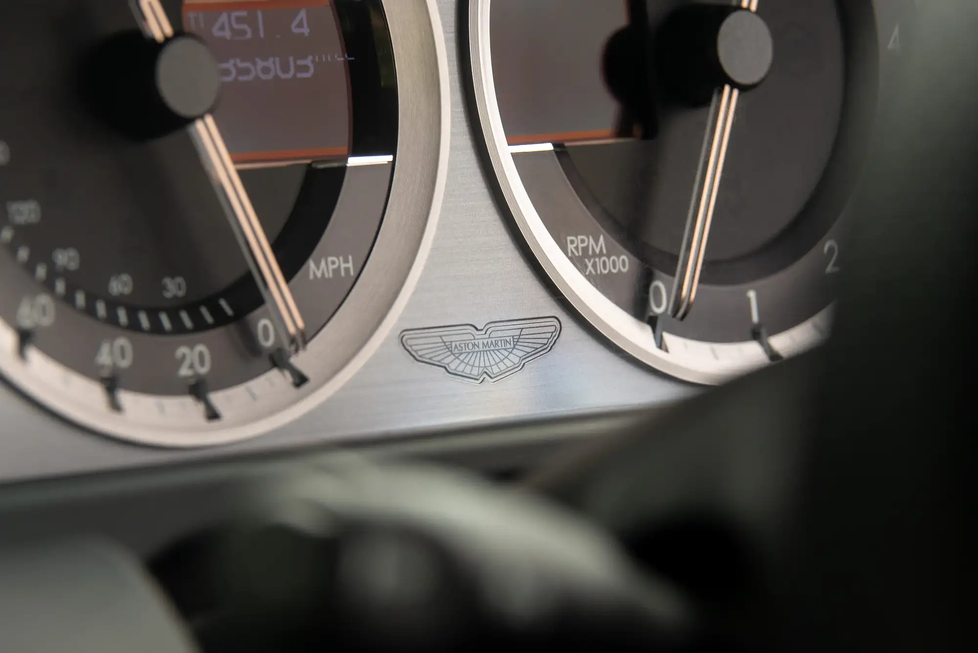 2013 Aston Martin V8 Vantage 4.7 Manual-For Sale