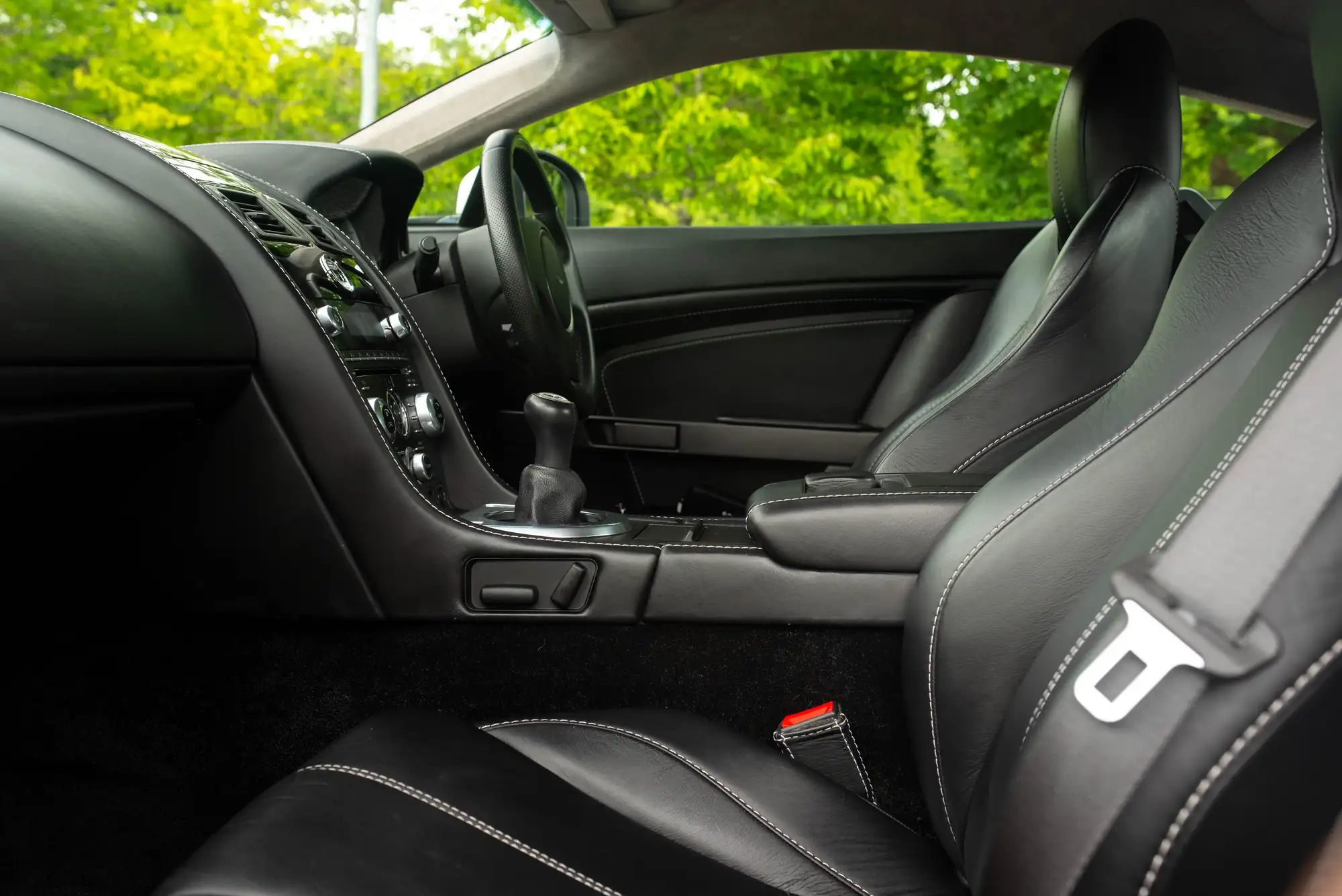 2013 Aston Martin V8 Vantage 4.7 Manual-For Sale