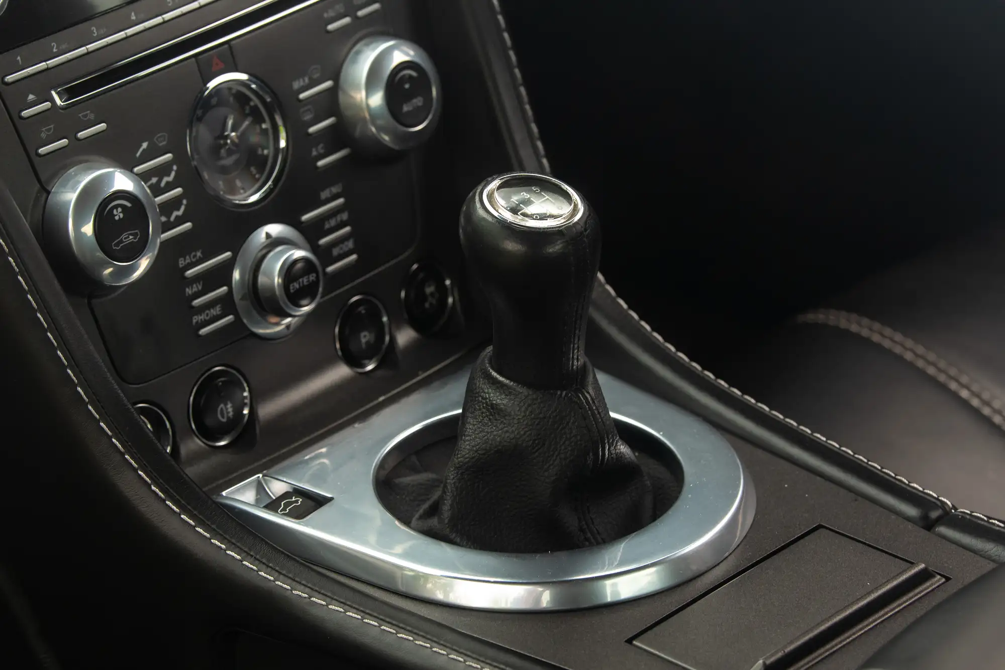 2013 Aston Martin V8 Vantage 4.7 Manual-For Sale