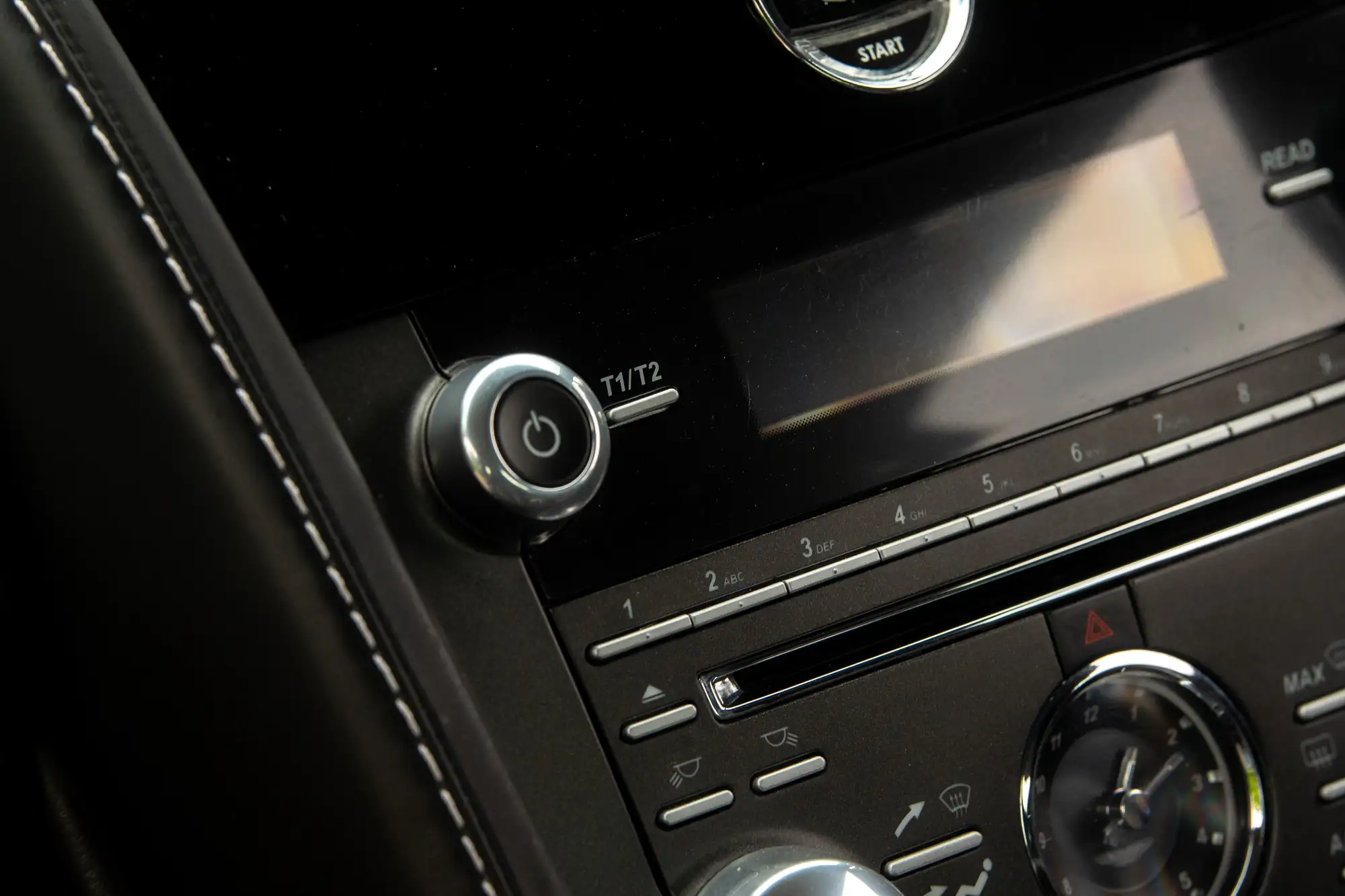 2013 Aston Martin V8 Vantage 4.7 Manual-For Sale