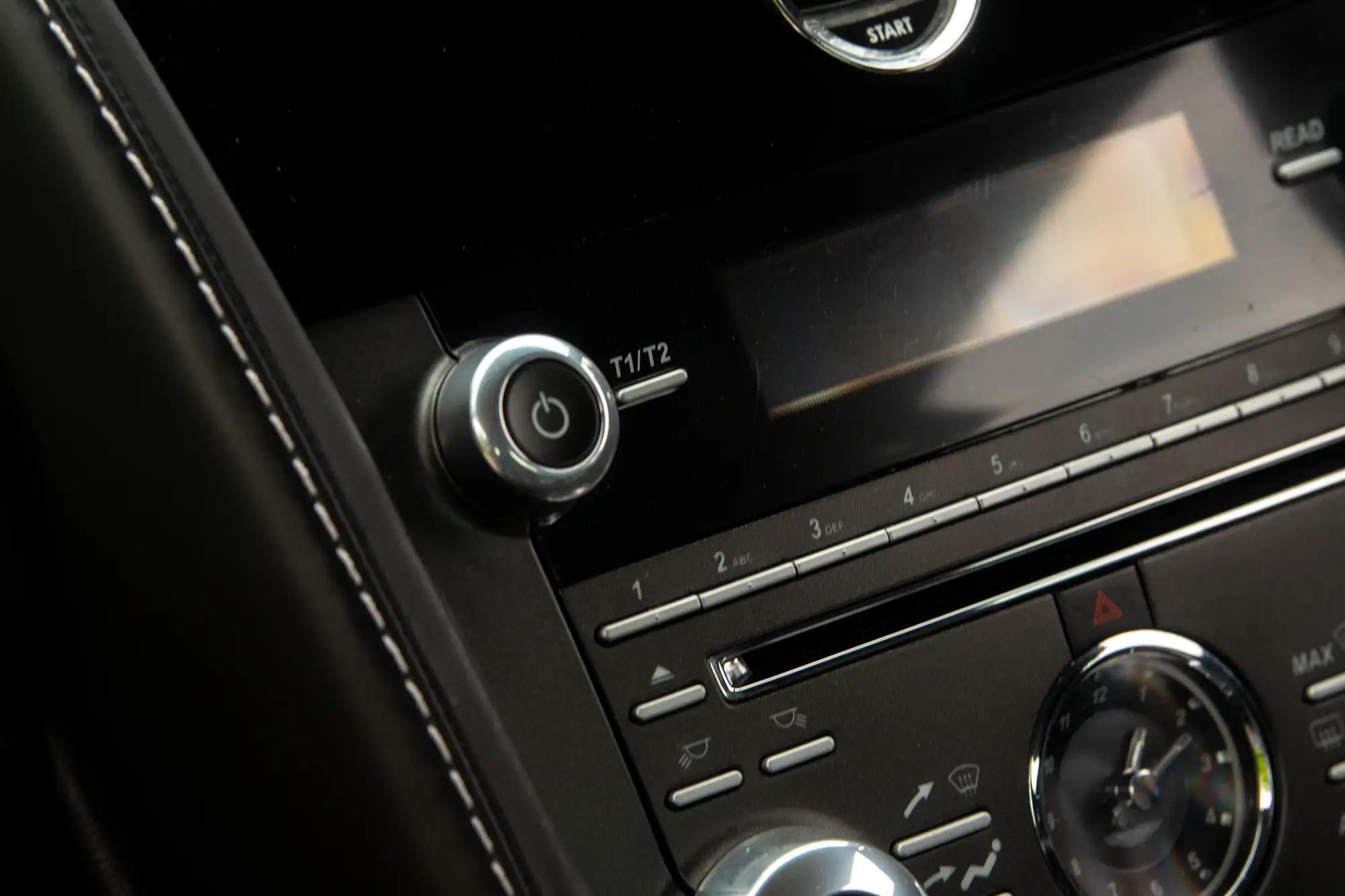 2013 Aston Martin V8 Vantage 4.7 Manual-For Sale