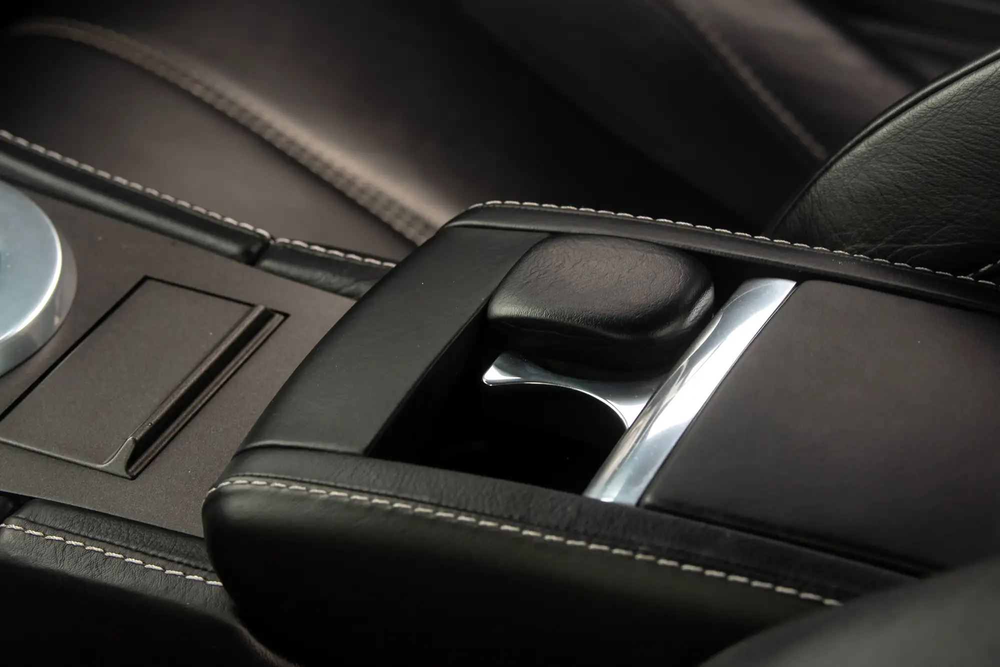 2013 Aston Martin V8 Vantage 4.7 Manual-For Sale
