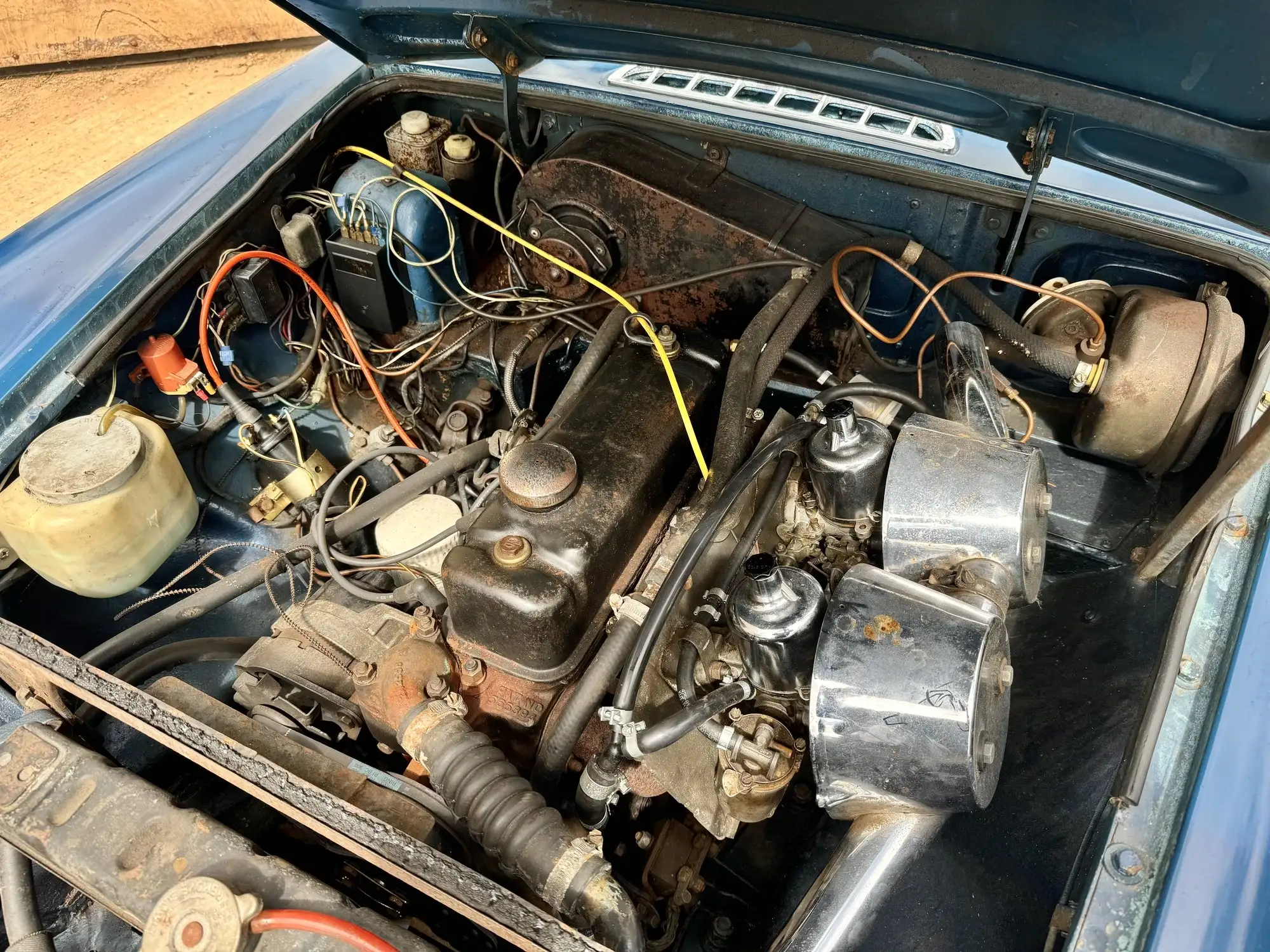1972 MG B GT-Sold