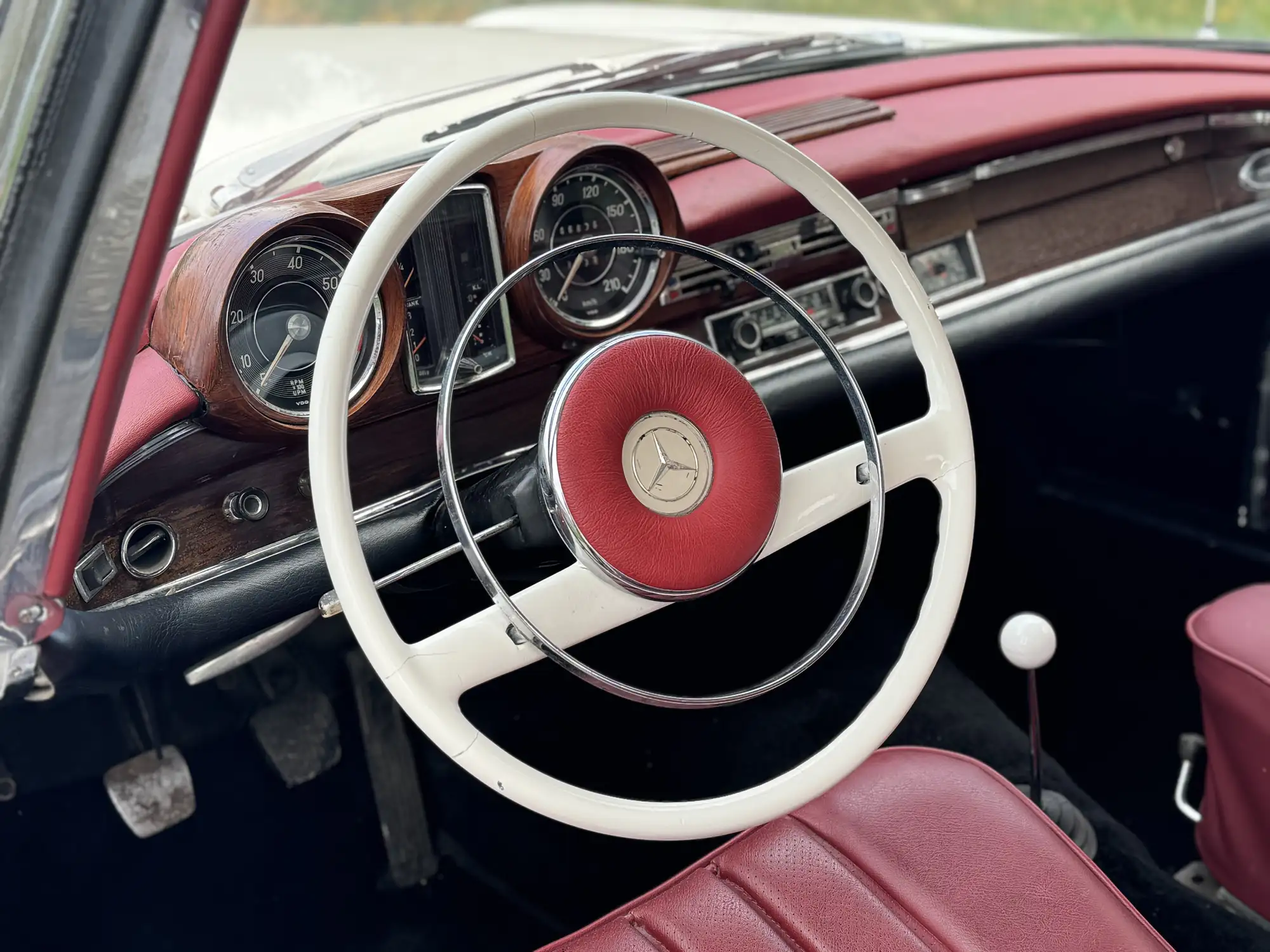 1963 Mercedes-Benz 220SE W111-For Sale