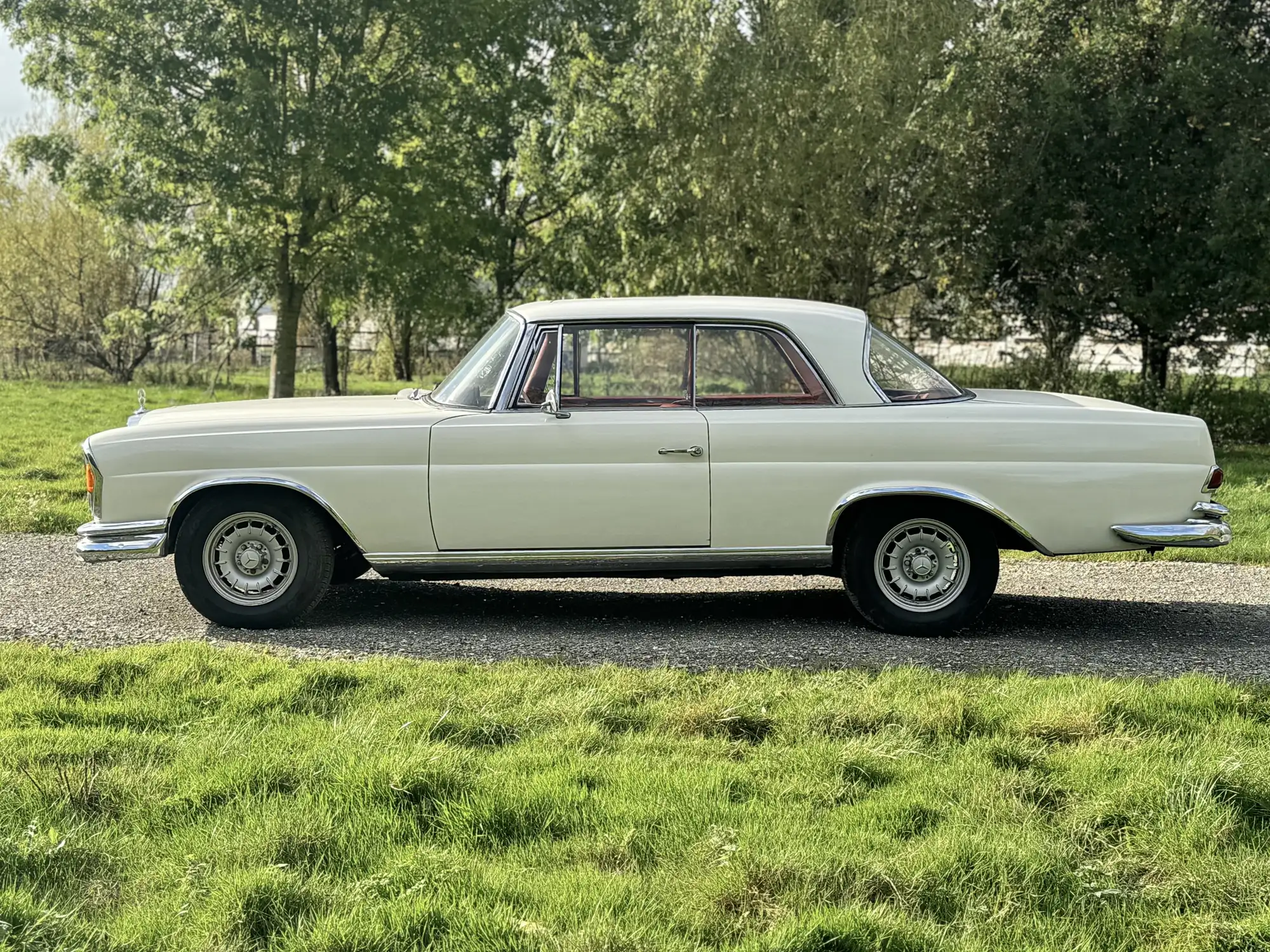 1963 Mercedes-Benz 220SE W111-For Sale