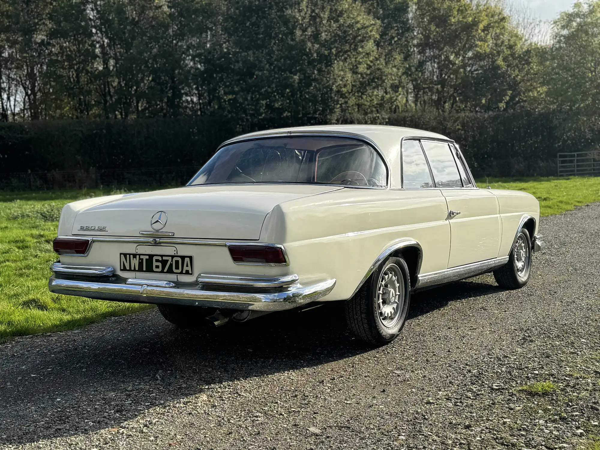 1963 Mercedes-Benz 220SE W111-For Sale