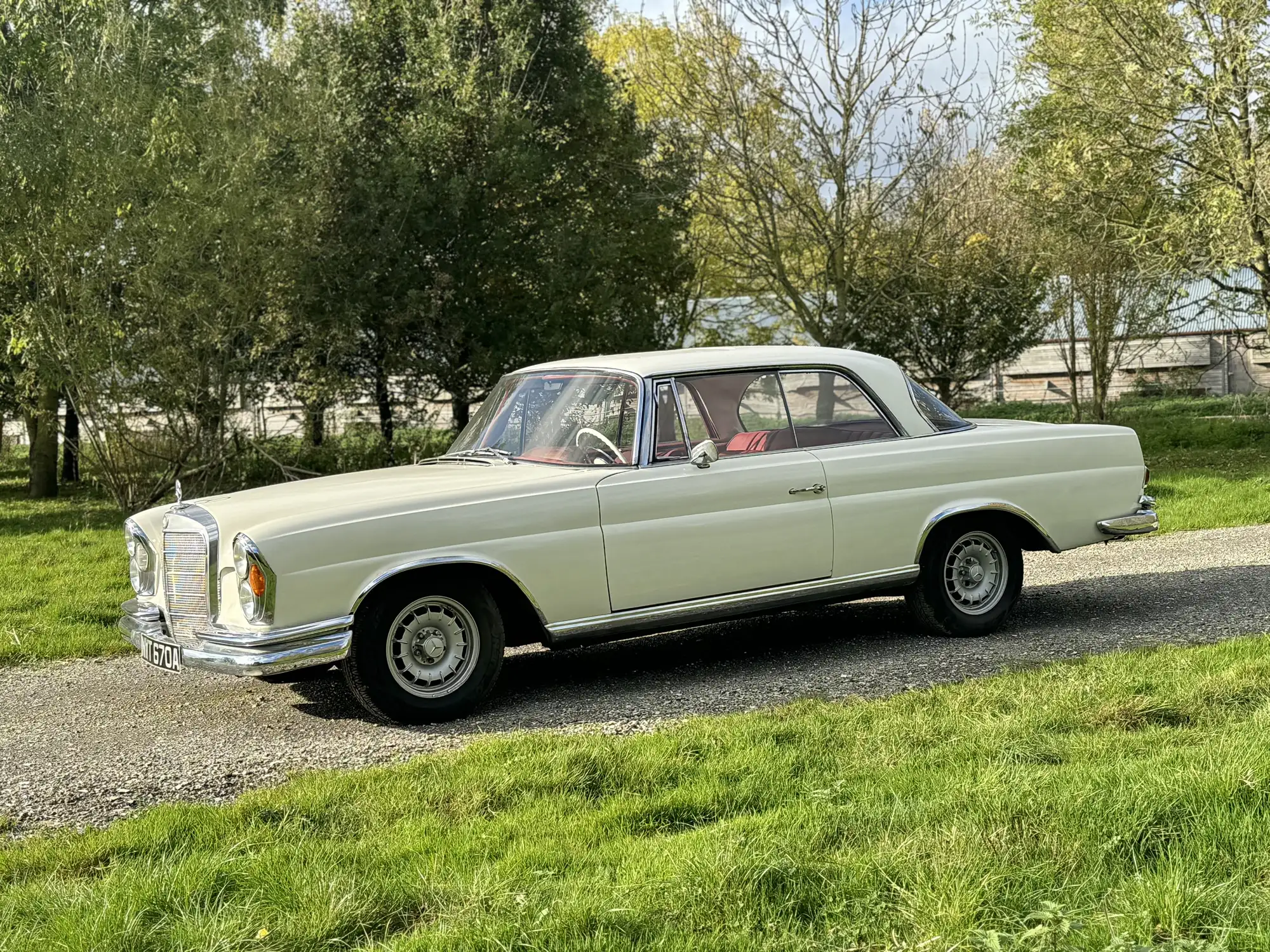 1963 Mercedes-Benz 220SE W111-For Sale