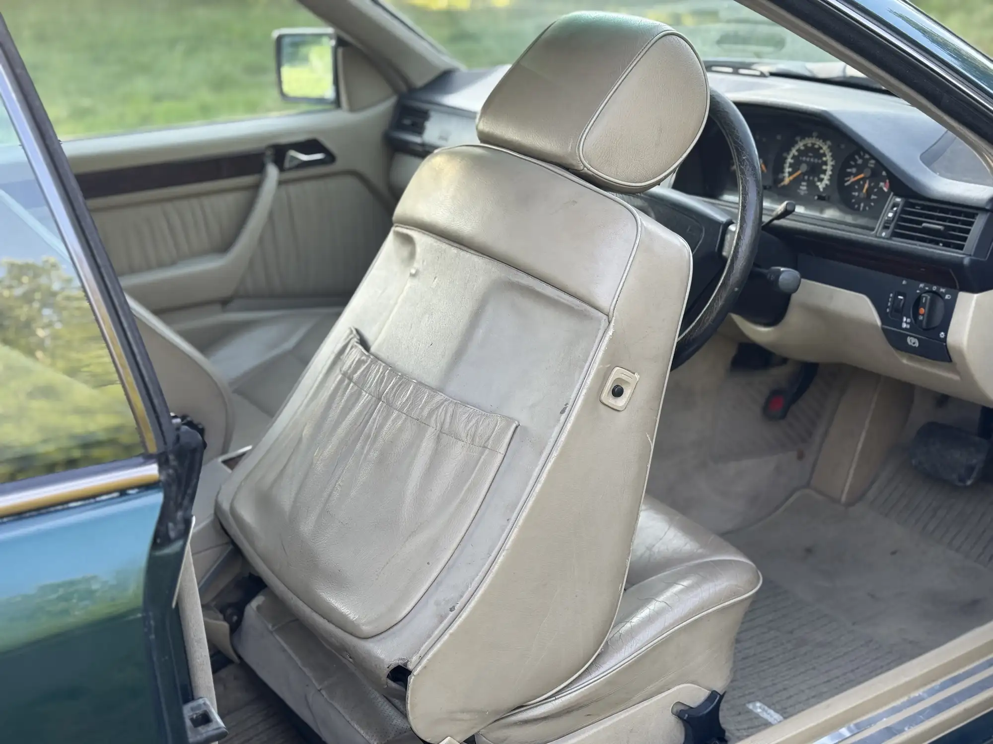 1997 Mercedes-Benz E220 Cabriolet (W124)-Sold