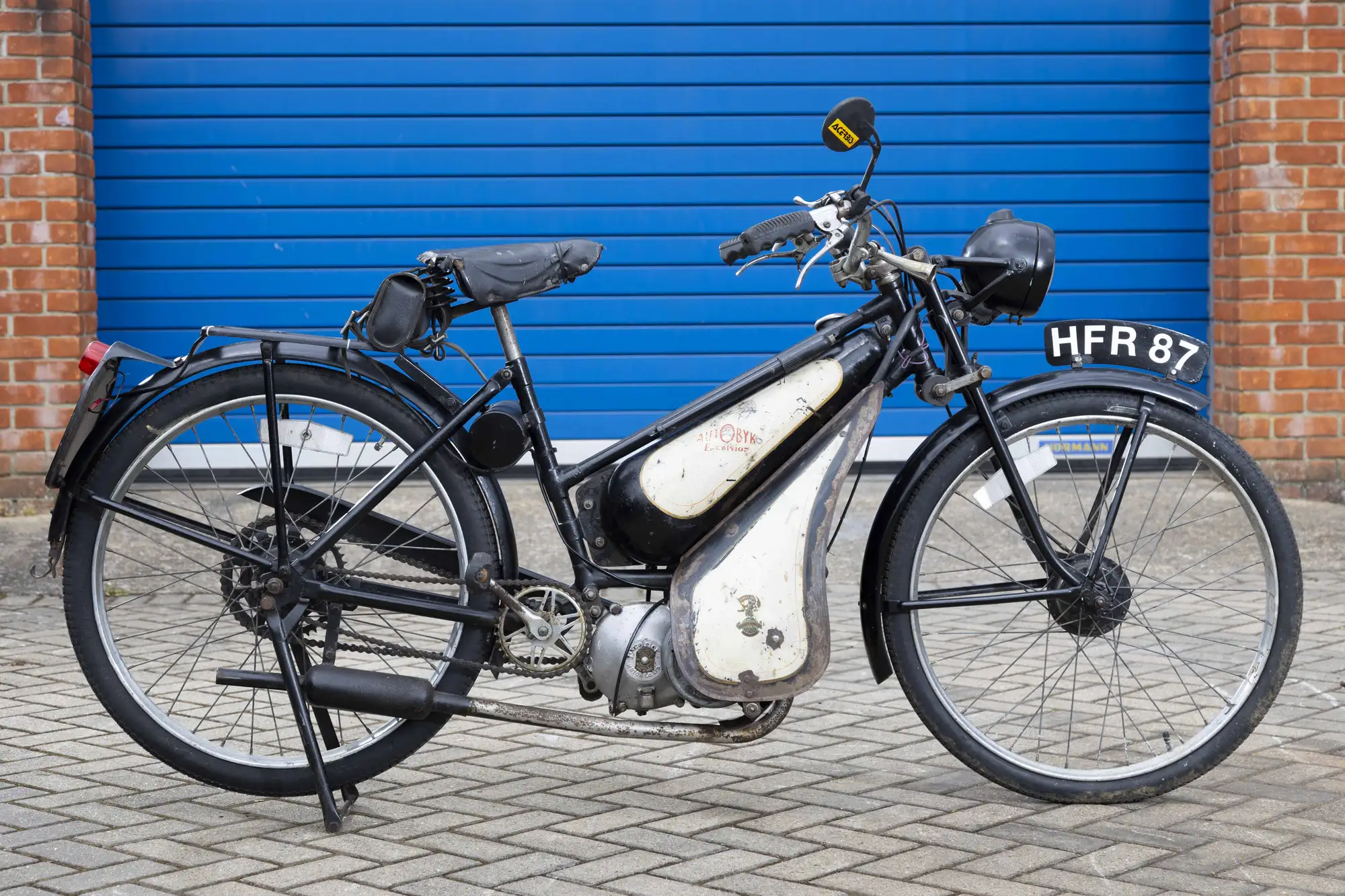 Iconic Auctioneers | c1950 Excelsior Autobyk 98cc-Sold