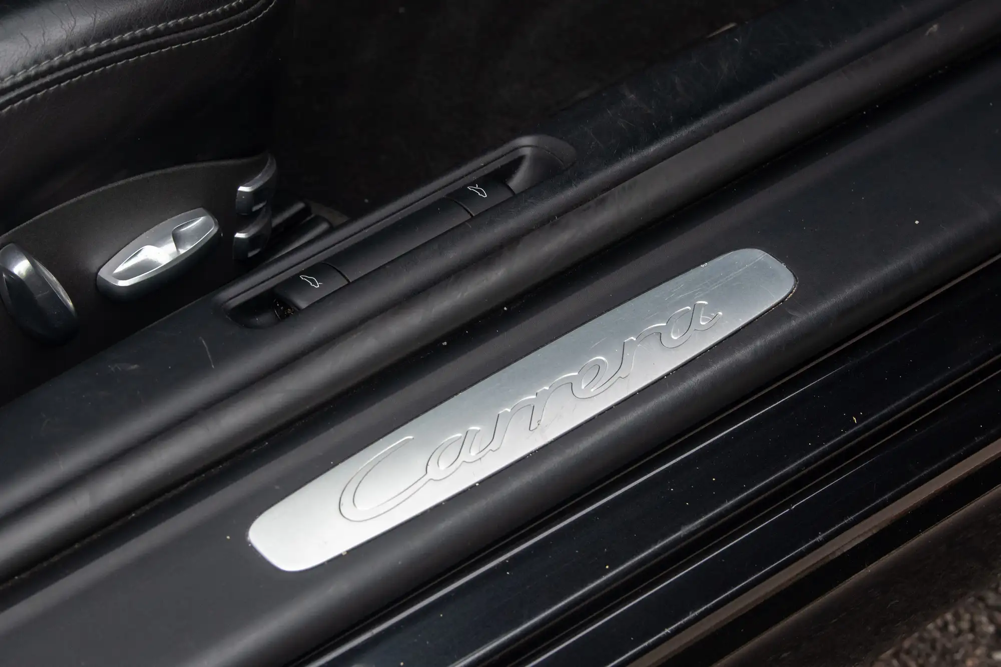 2004 Porsche 911 Carrera 2-For Sale