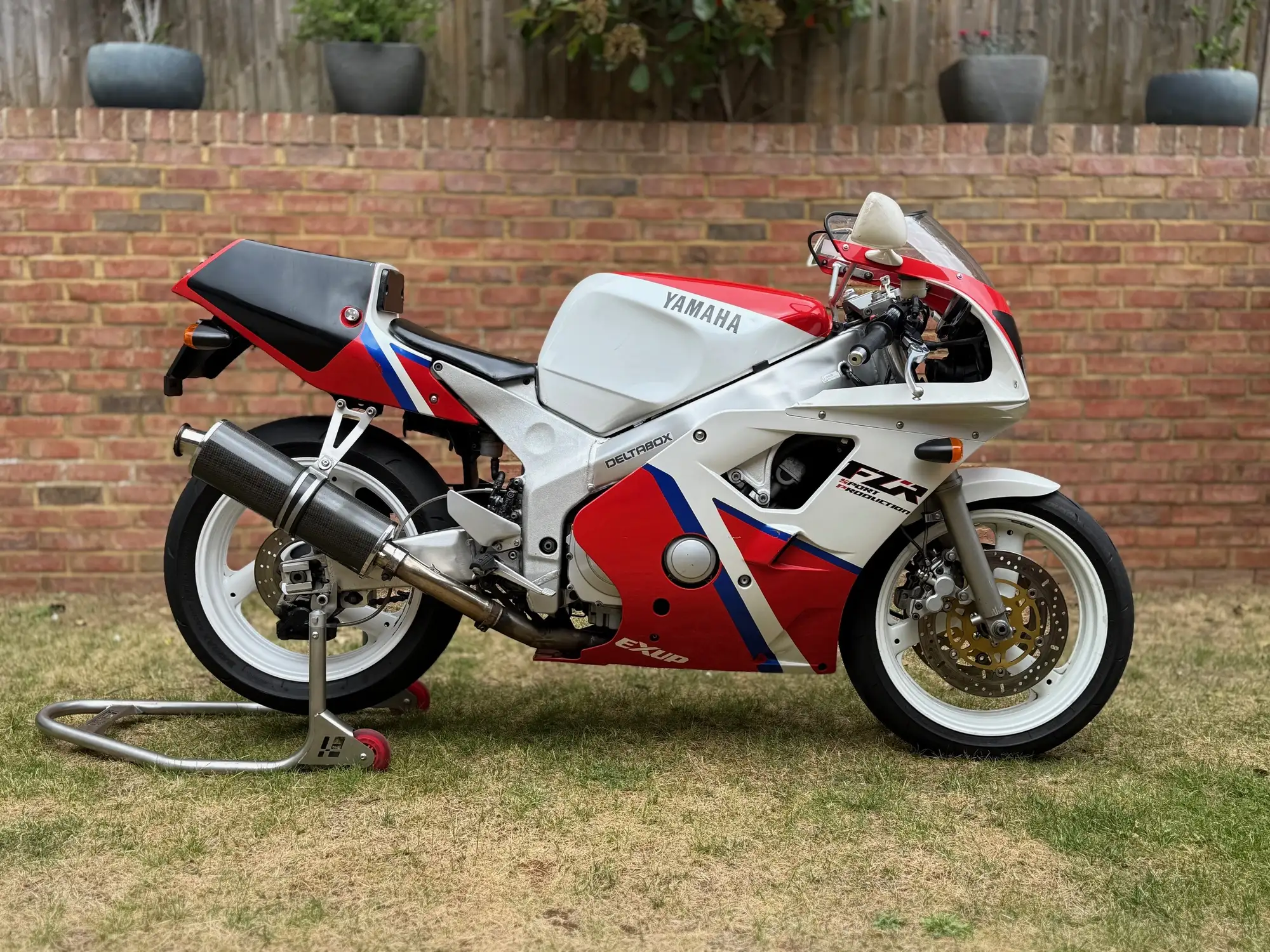 1993 Yamaha FZR400RR SP 399cc-Sold