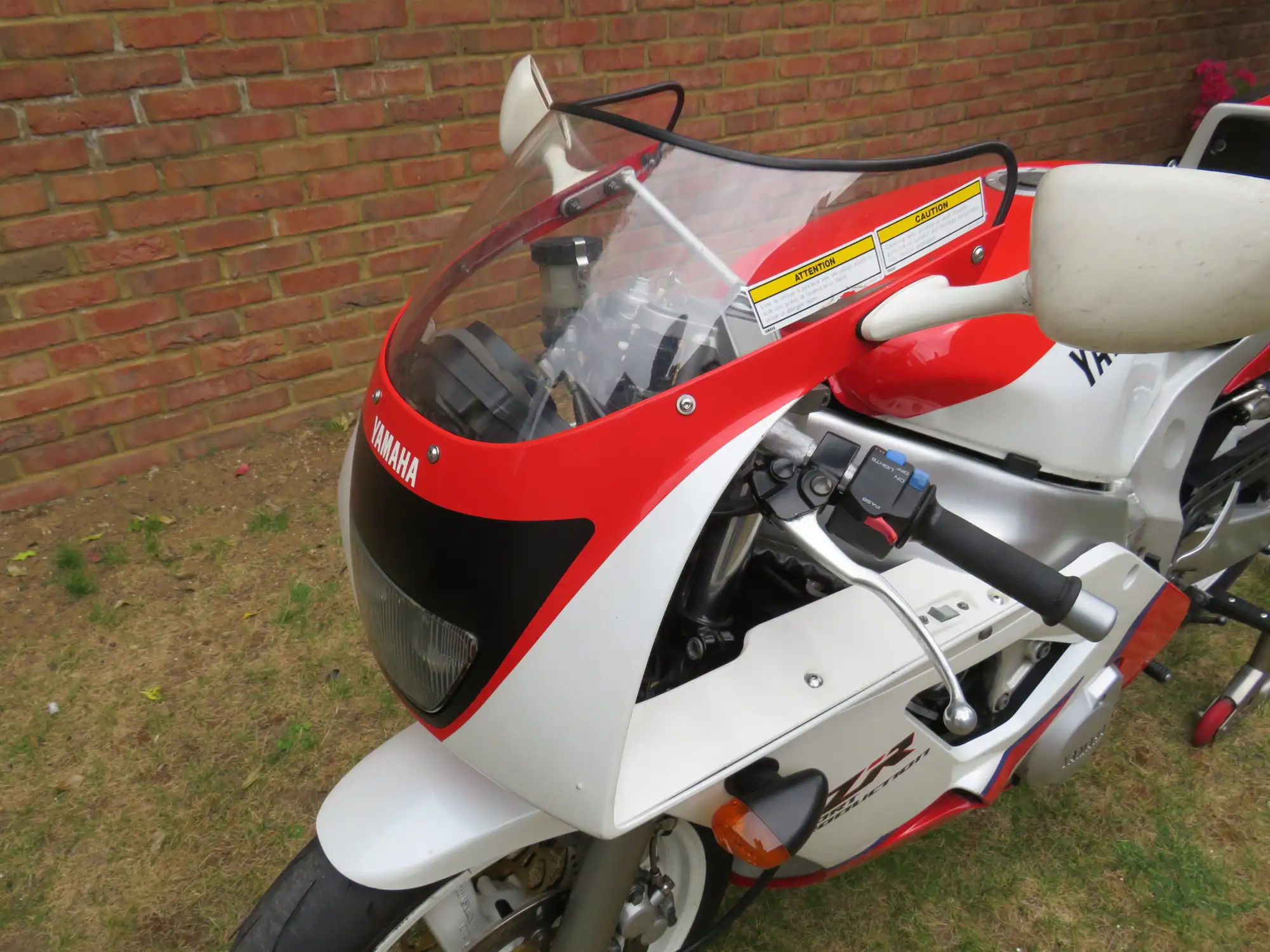 1993 Yamaha FZR400RR SP 399cc-Sold