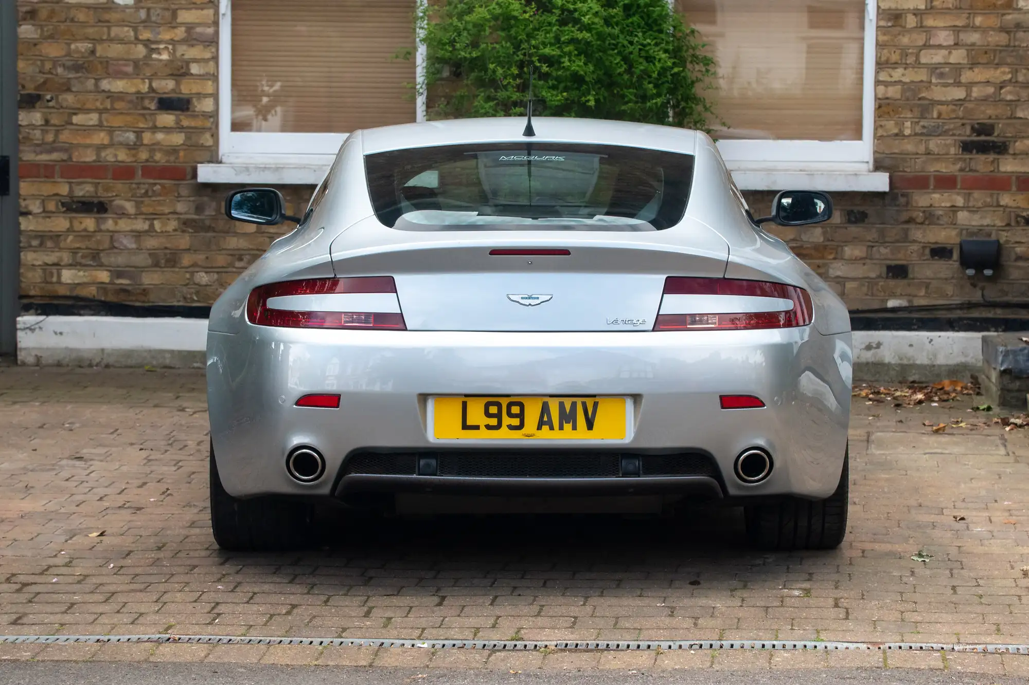 2006 Aston Martin V8 Vantage é-Sold