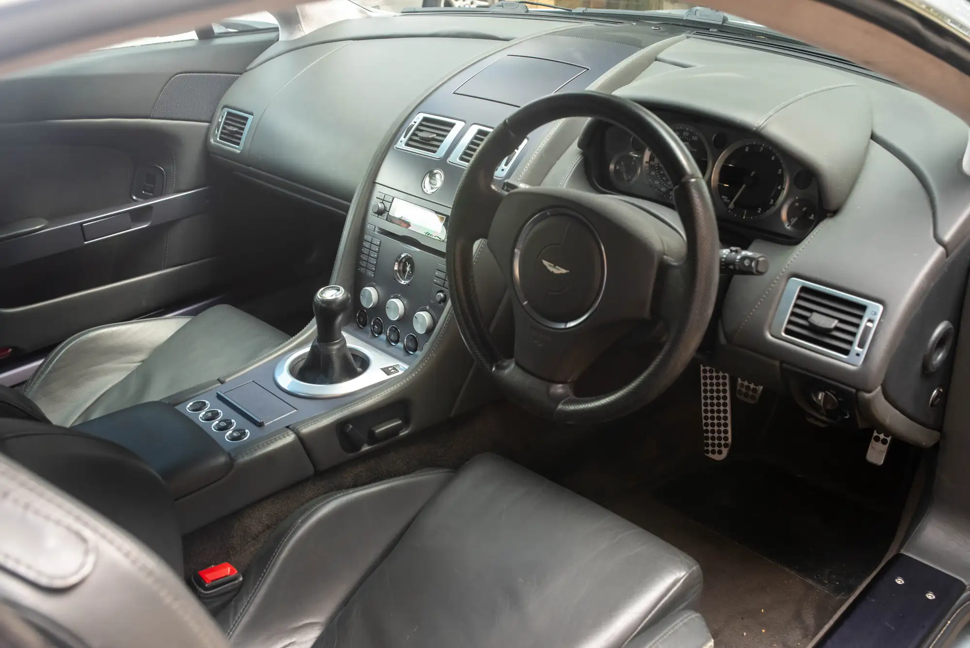 2006 Aston Martin V8 Vantage é-Sold