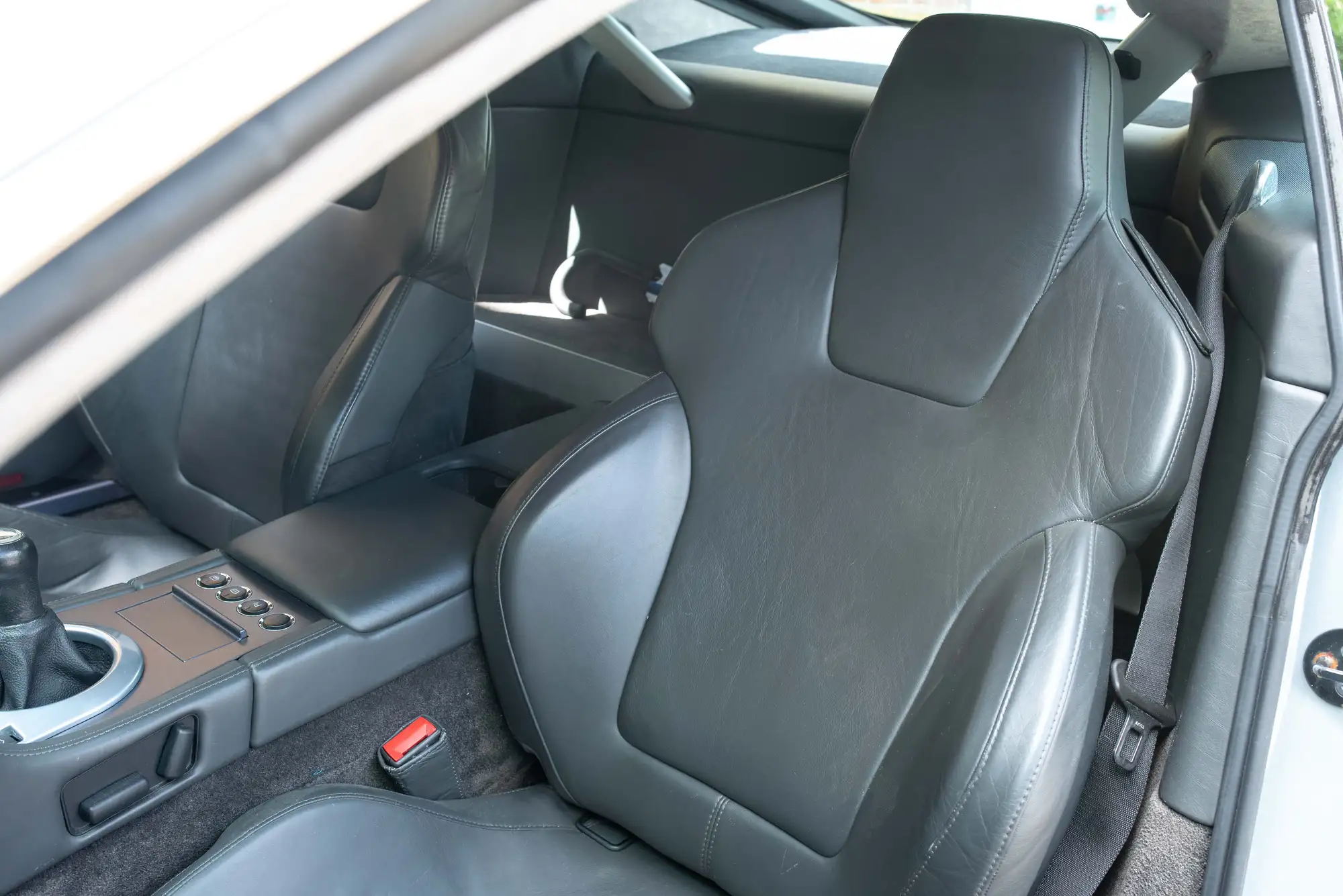2006 Aston Martin V8 Vantage é-Sold