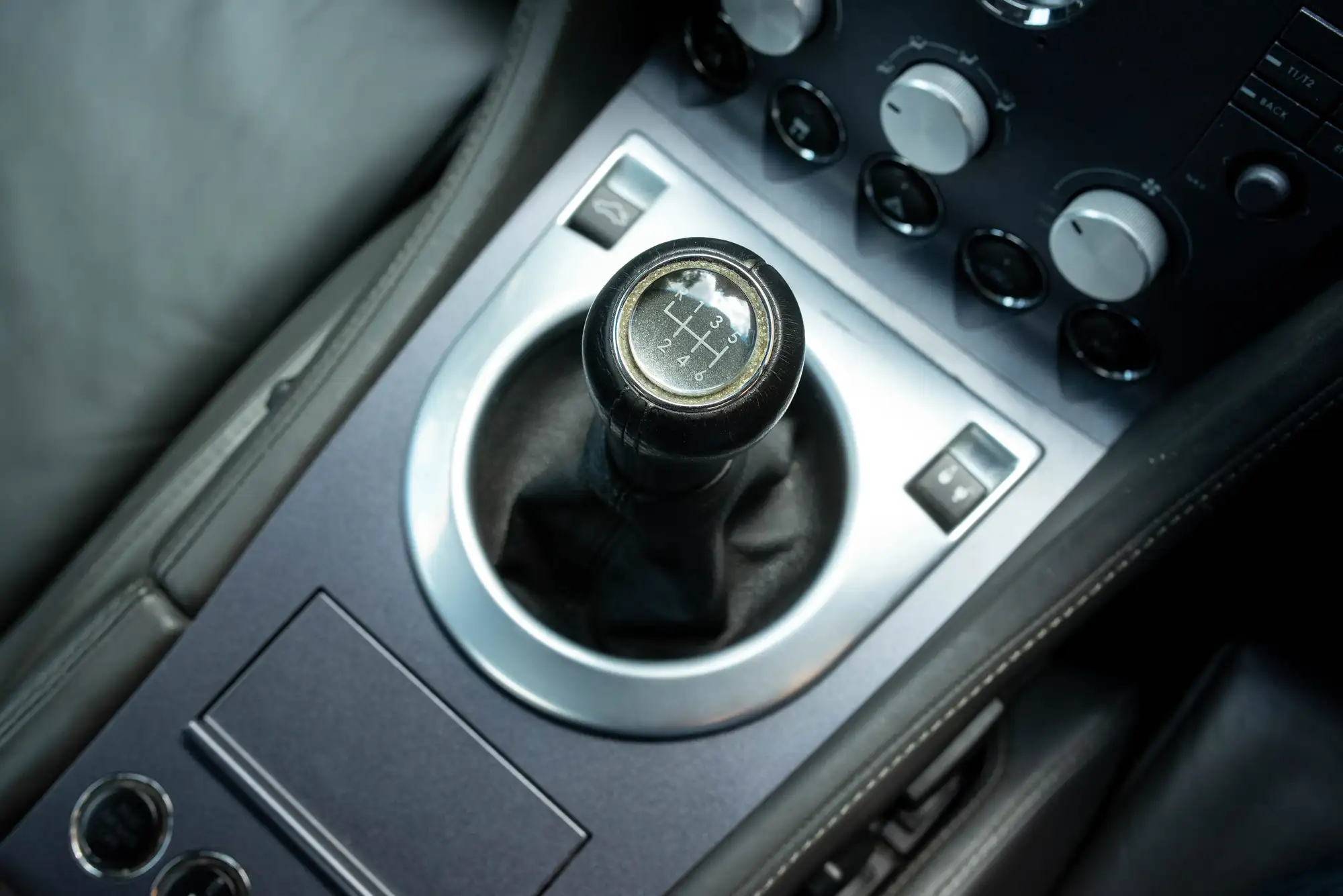 2006 Aston Martin V8 Vantage é-Sold