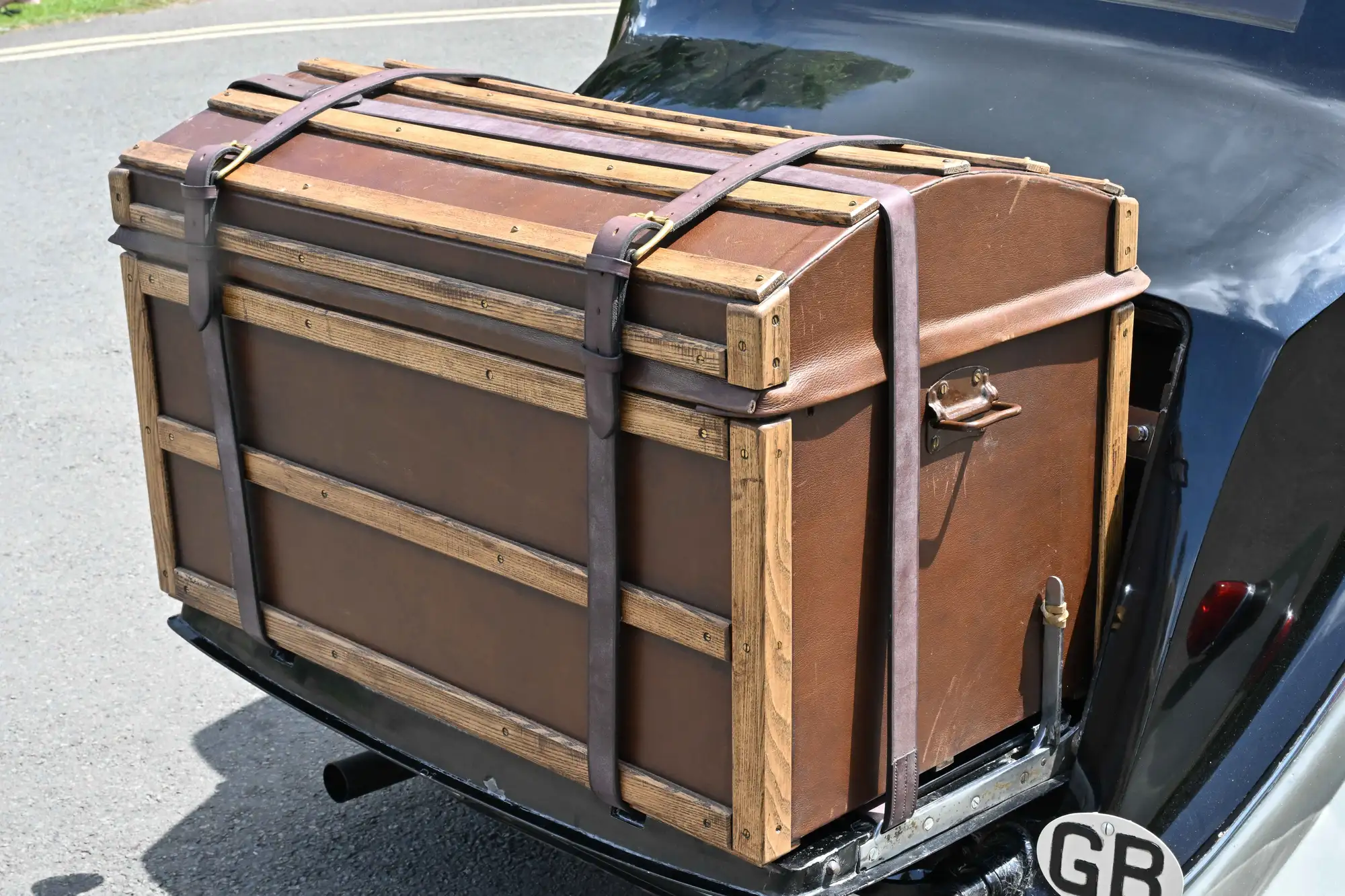 1938 Bentley 4 1/4 Litre Park Ward Pillarless Saloon-Sold
