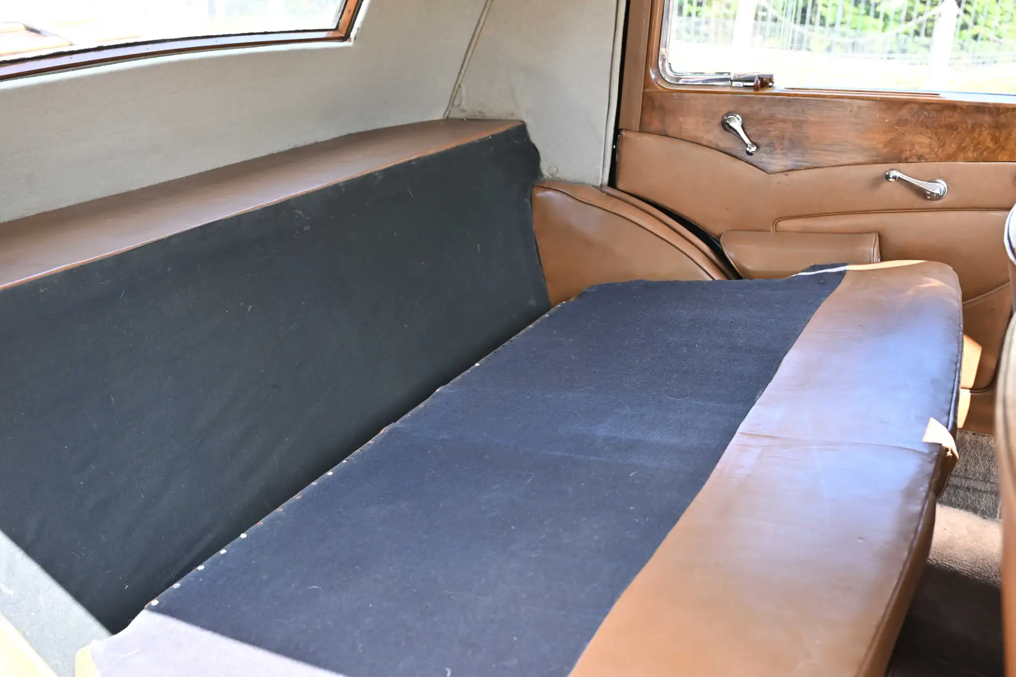 1938 Bentley 4 1/4 Litre Park Ward Pillarless Saloon-Sold