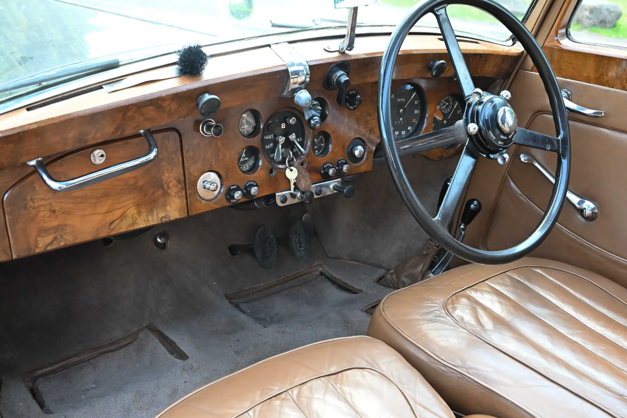 1938 Bentley 4 1/4 Litre Park Ward Pillarless Saloon-Sold
