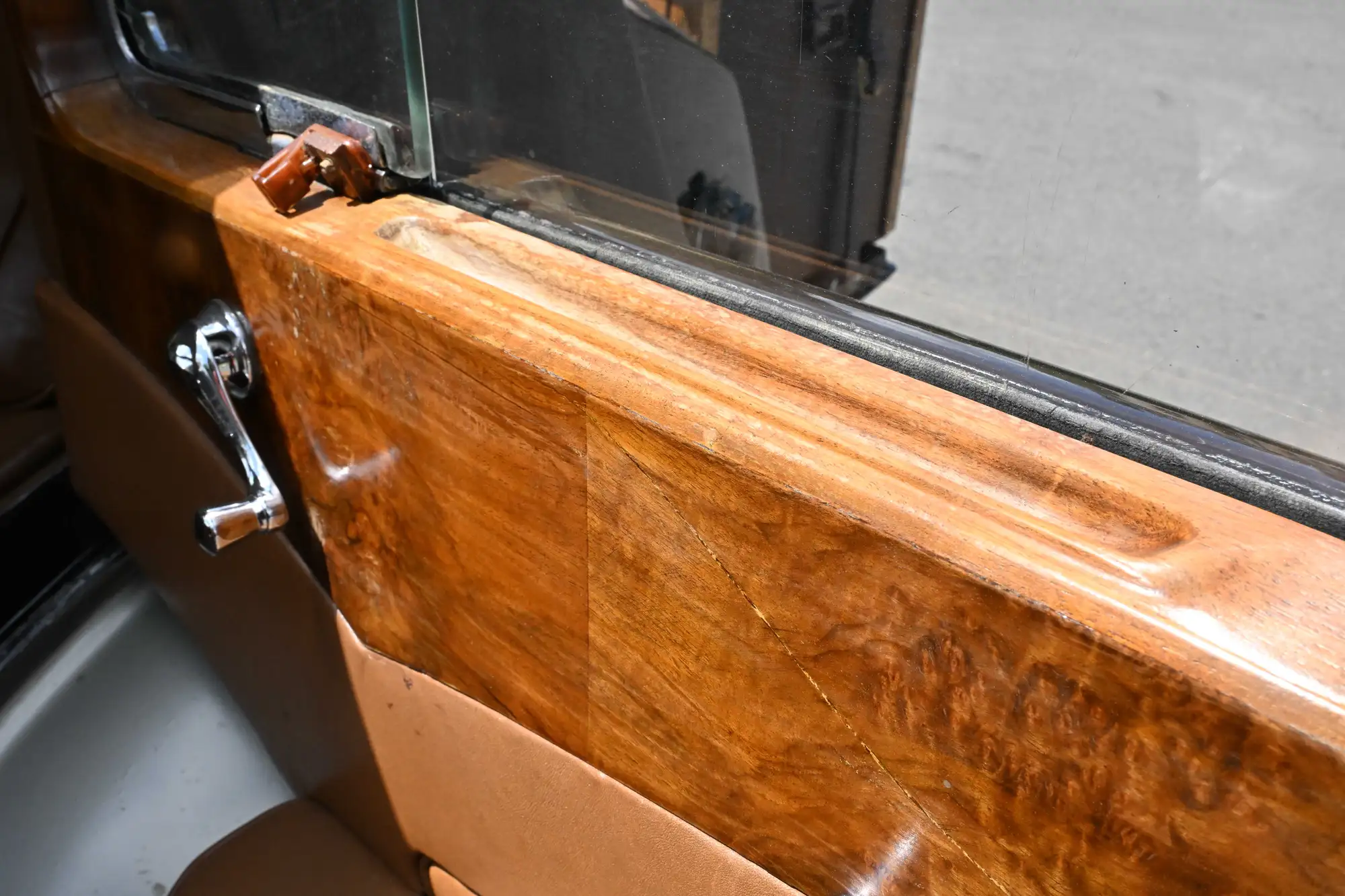 1938 Bentley 4 1/4 Litre Park Ward Pillarless Saloon-Sold