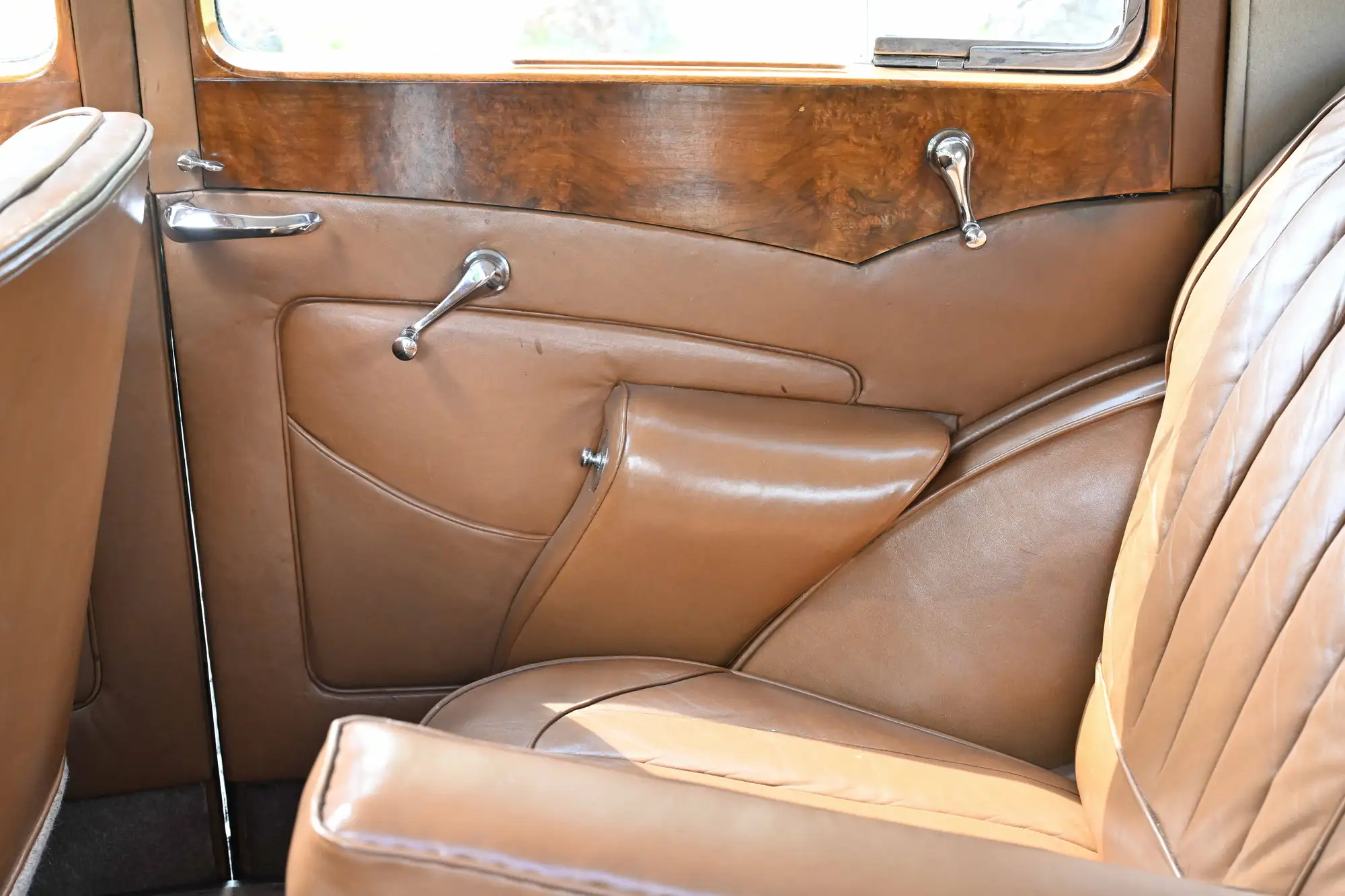 1938 Bentley 4 1/4 Litre Park Ward Pillarless Saloon-Sold