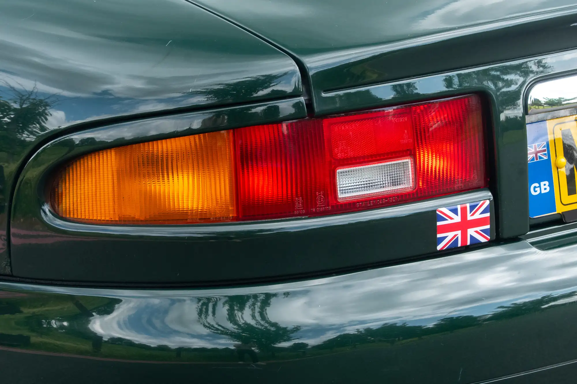 1995 Aston Martin DB7 - Manual-Sold