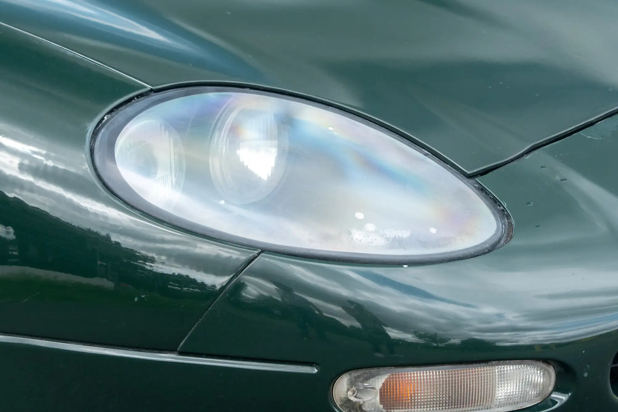 1995 Aston Martin DB7 - Manual-Sold