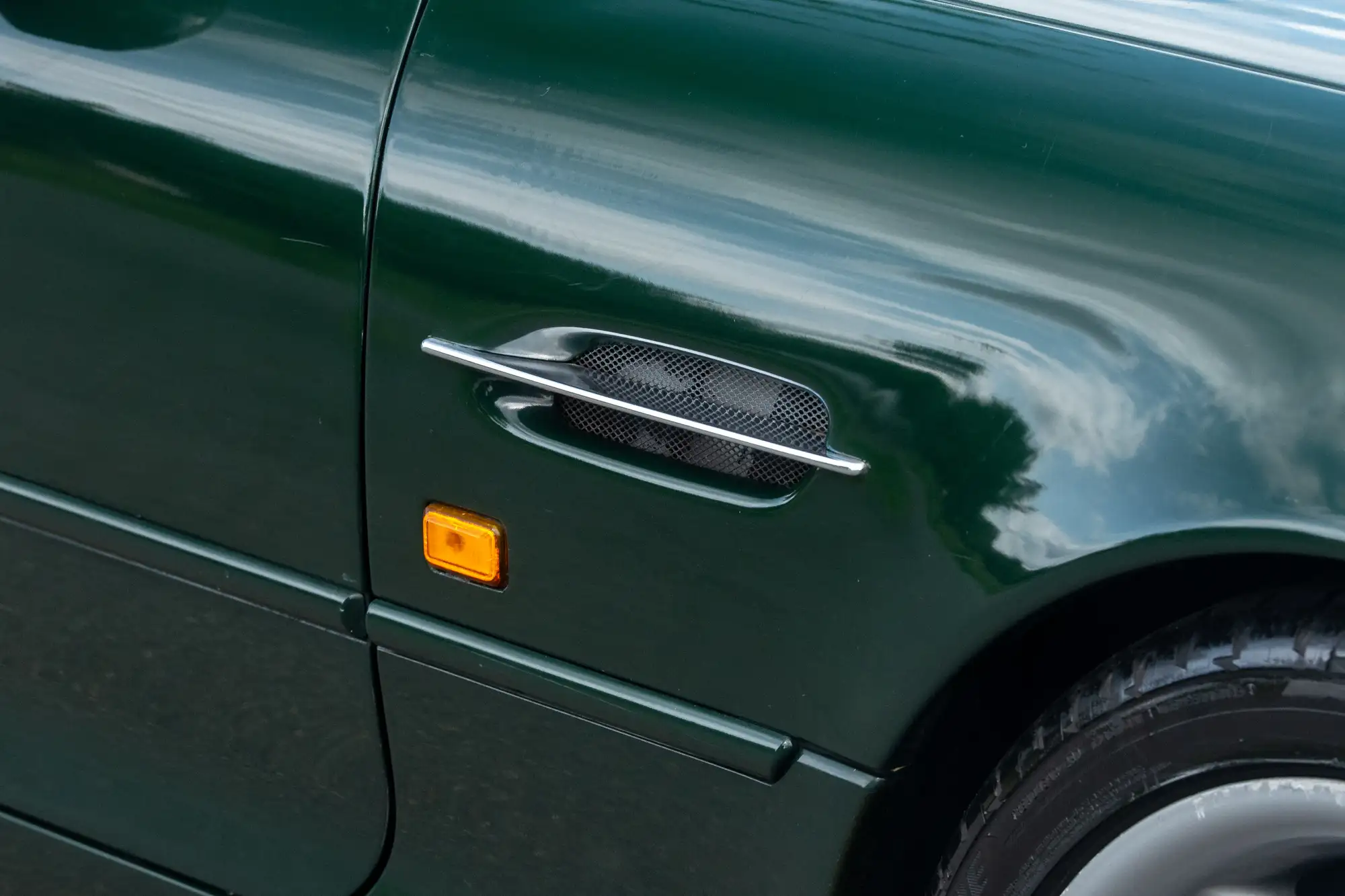 1995 Aston Martin DB7 - Manual-Sold