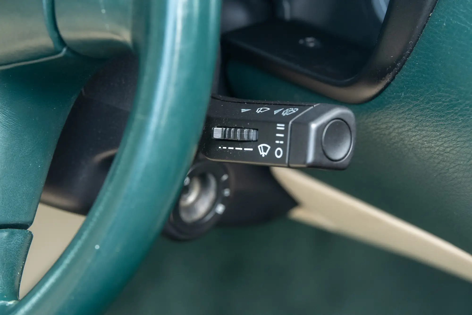 1995 Aston Martin DB7 - Manual-Sold