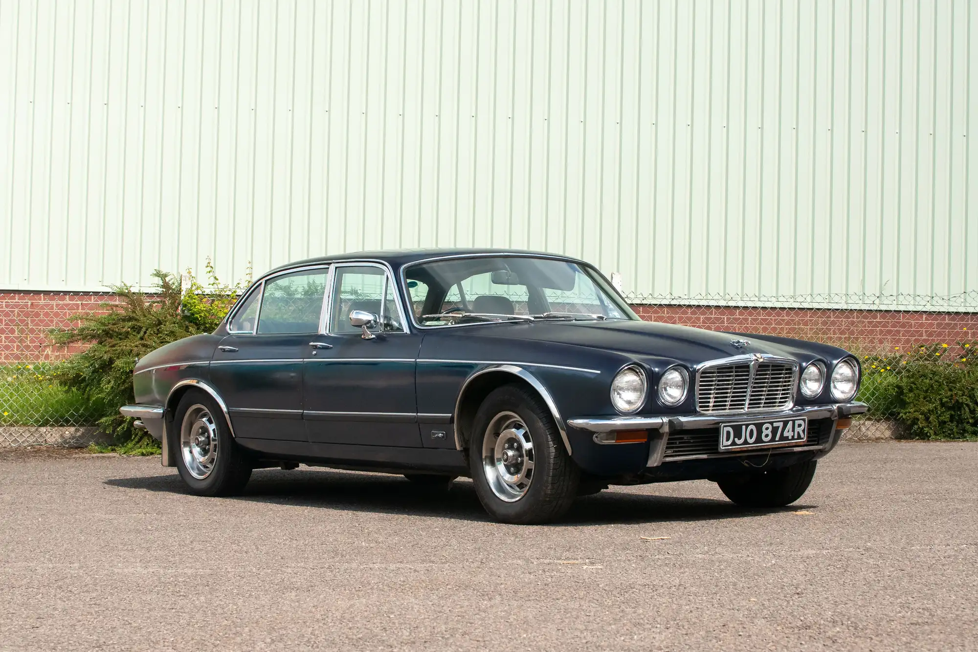 1977 Jaguar XJ6 LWB 4.2-Sold