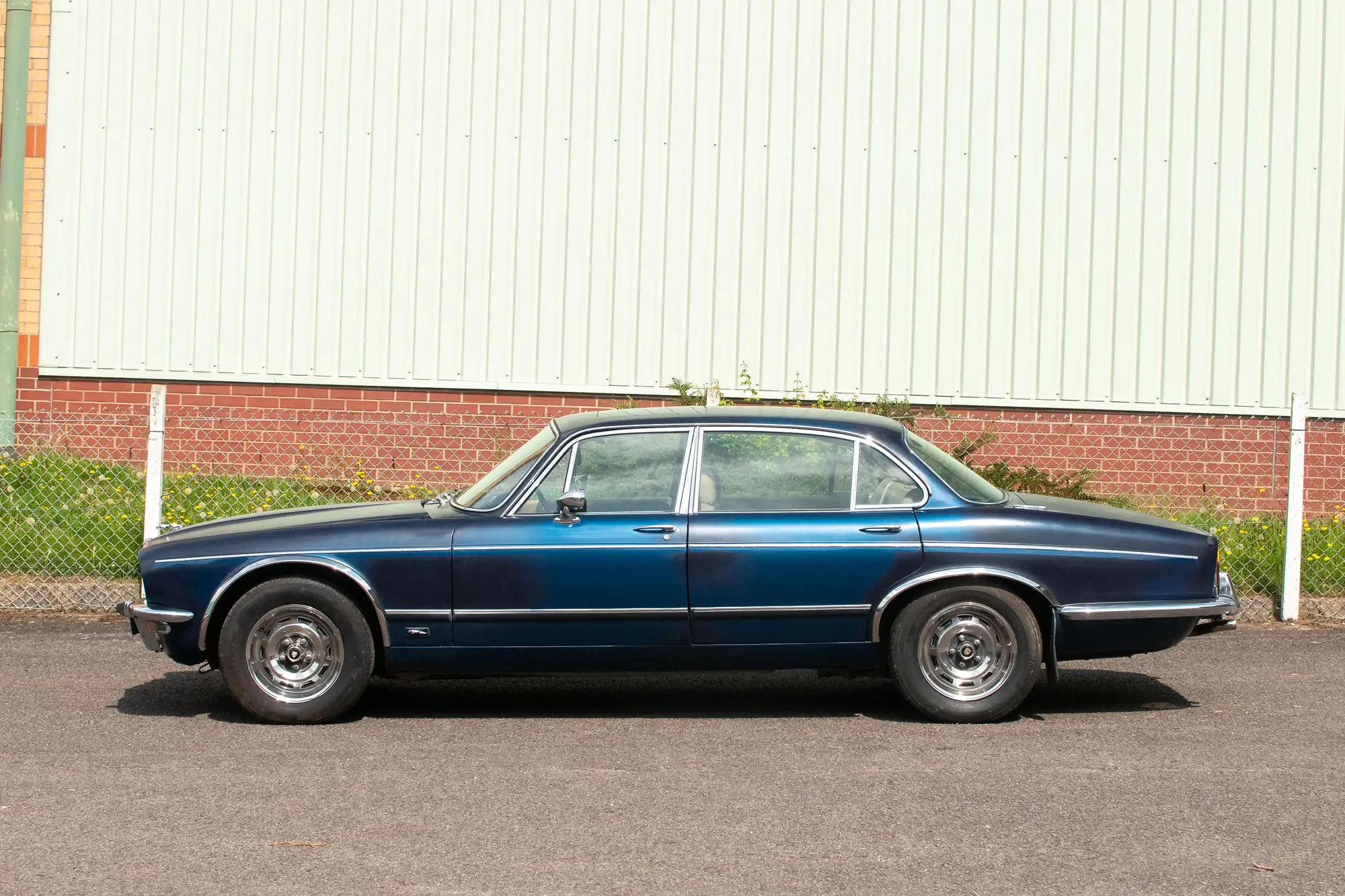 1977 Jaguar XJ6 LWB 4.2-Sold