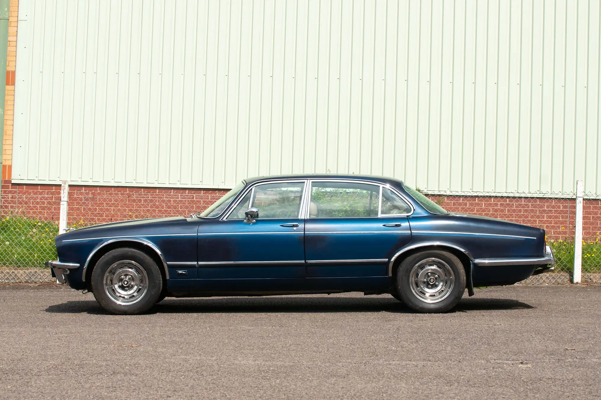 1977 Jaguar XJ6 LWB 4.2-Sold