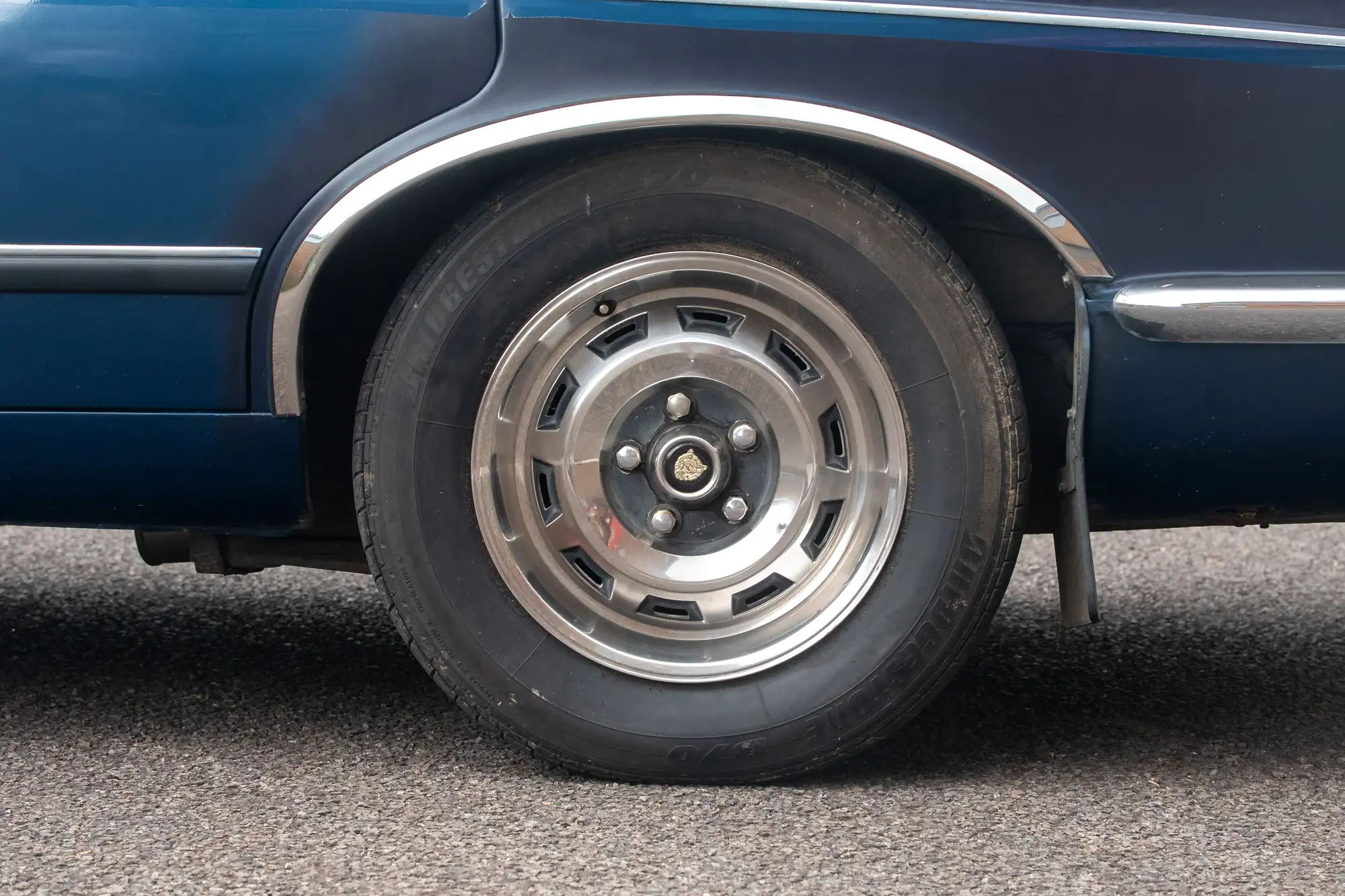 1977 Jaguar XJ6 LWB 4.2-Sold