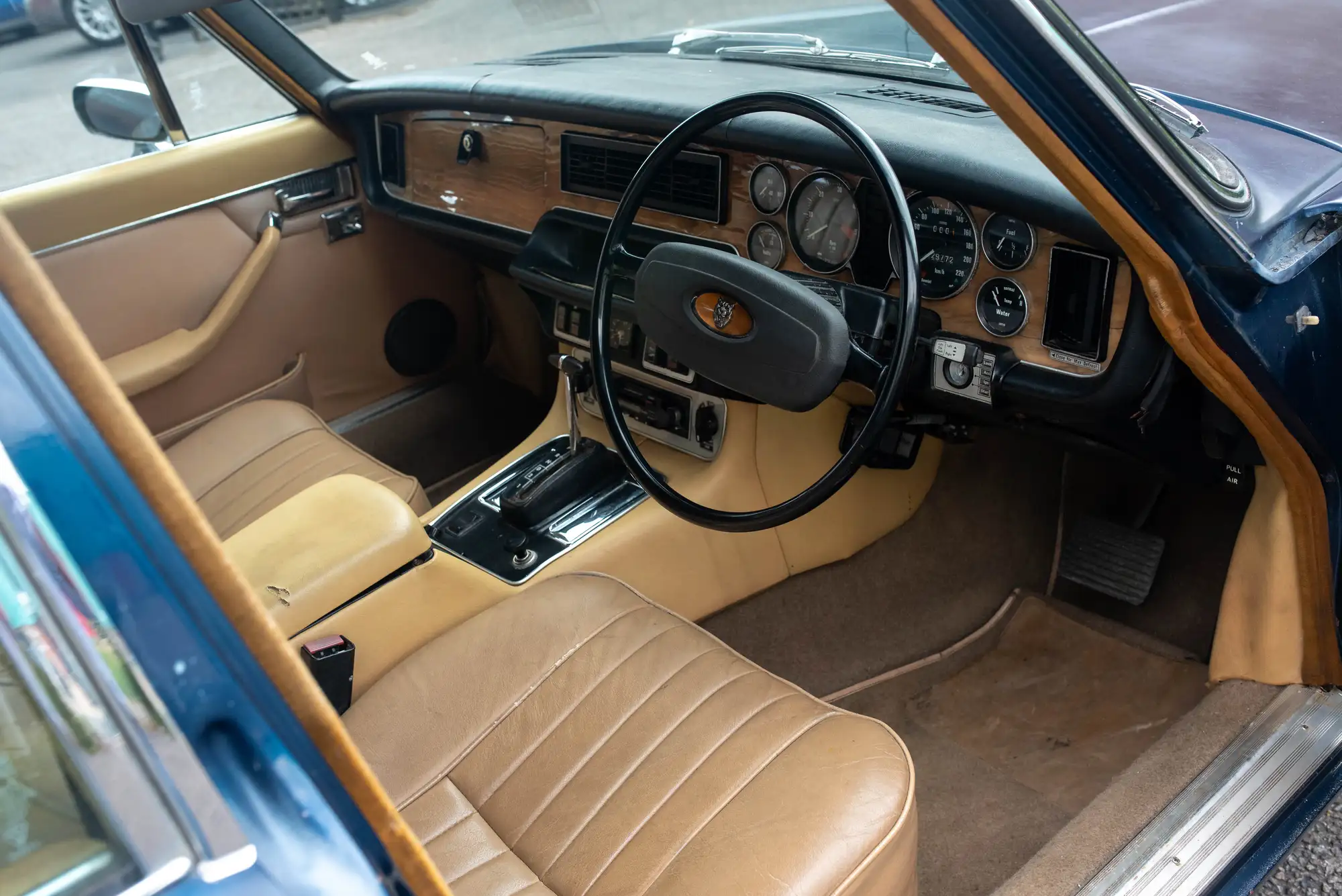 1977 Jaguar XJ6 LWB 4.2-Sold