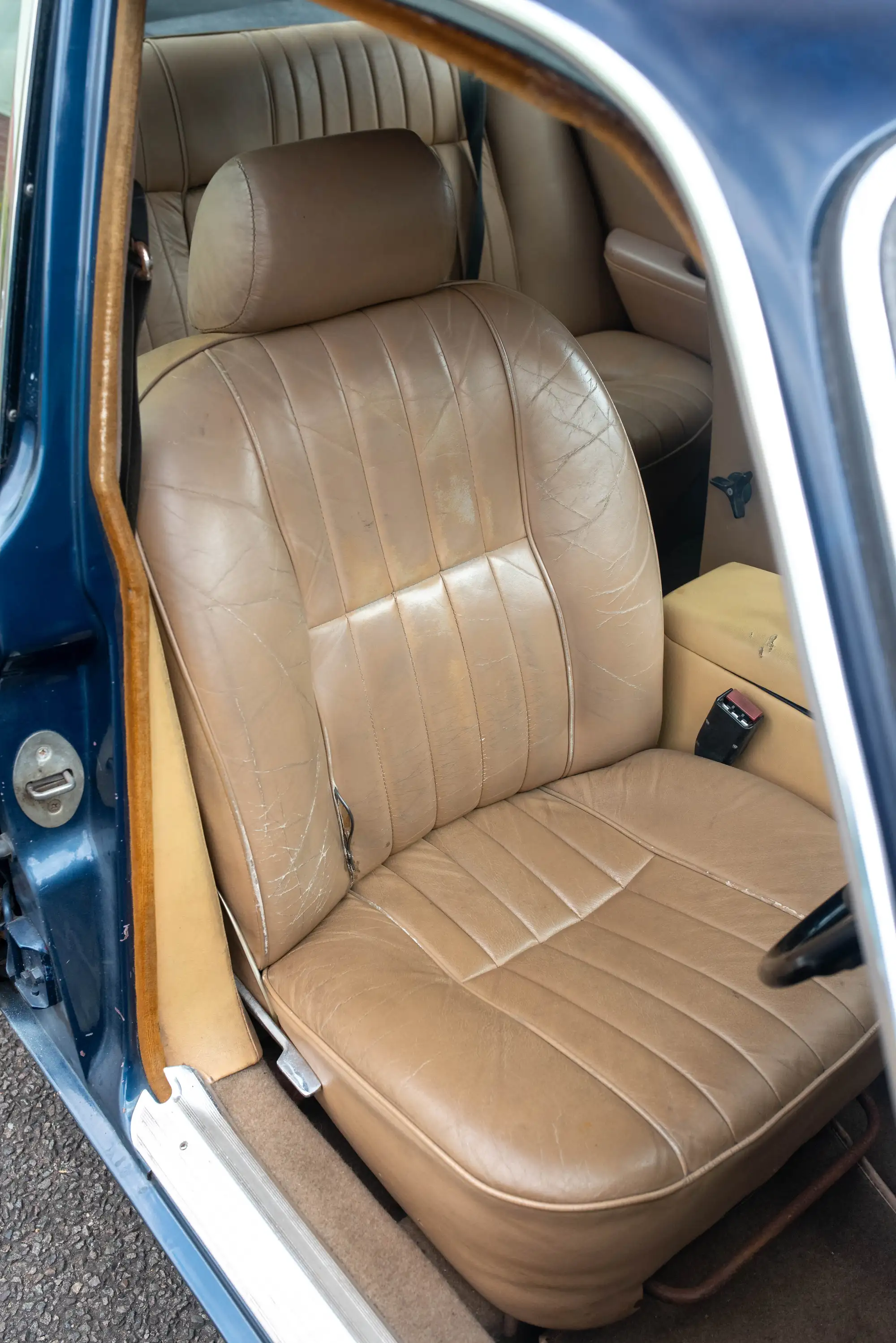 1977 Jaguar XJ6 LWB 4.2-Sold