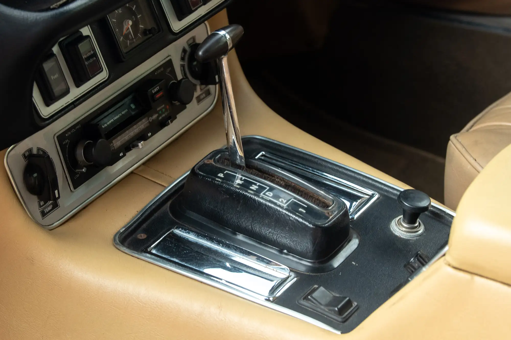1977 Jaguar XJ6 LWB 4.2-Sold