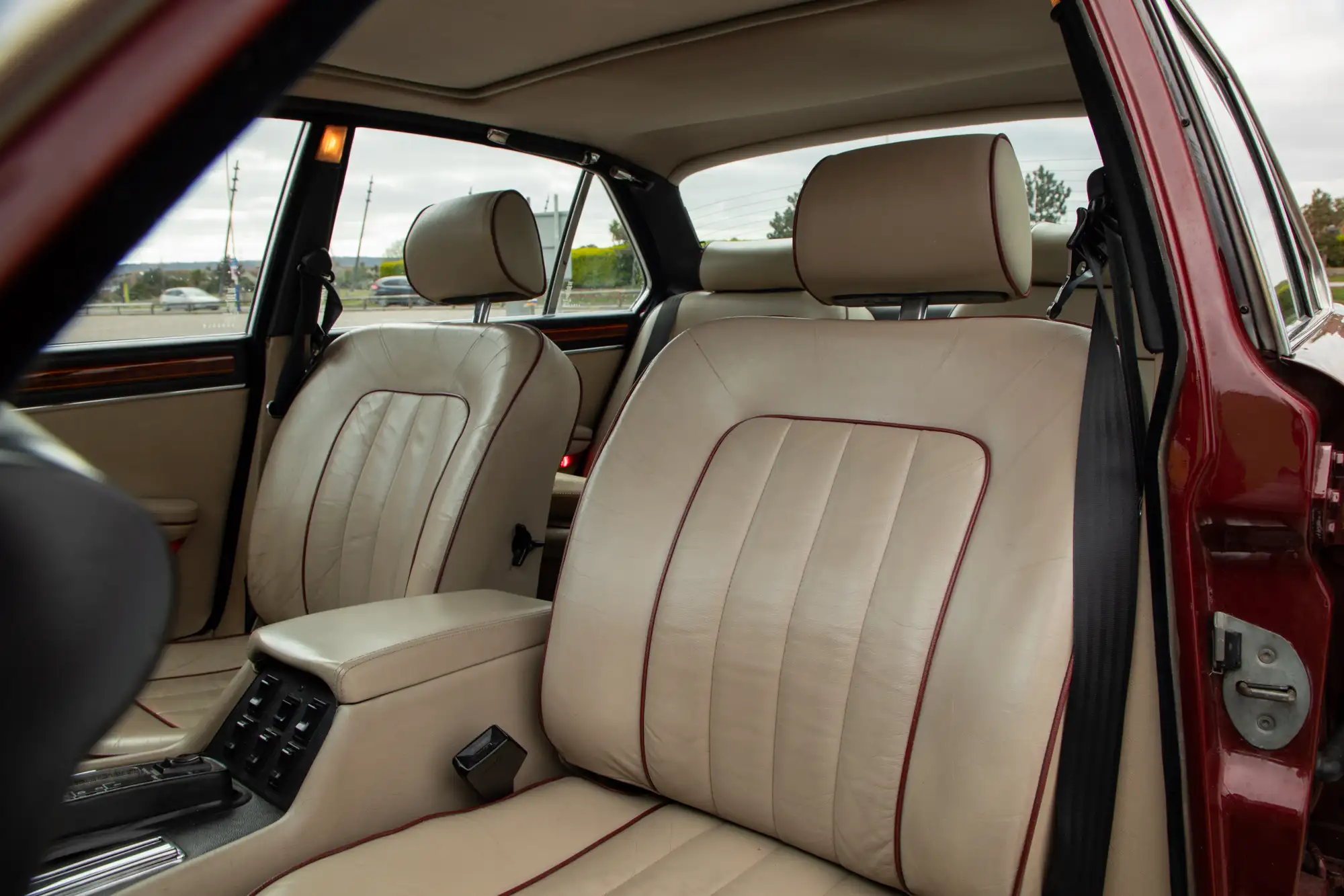 1983 Daimler Double-Six Vanden Plas HE-For Sale